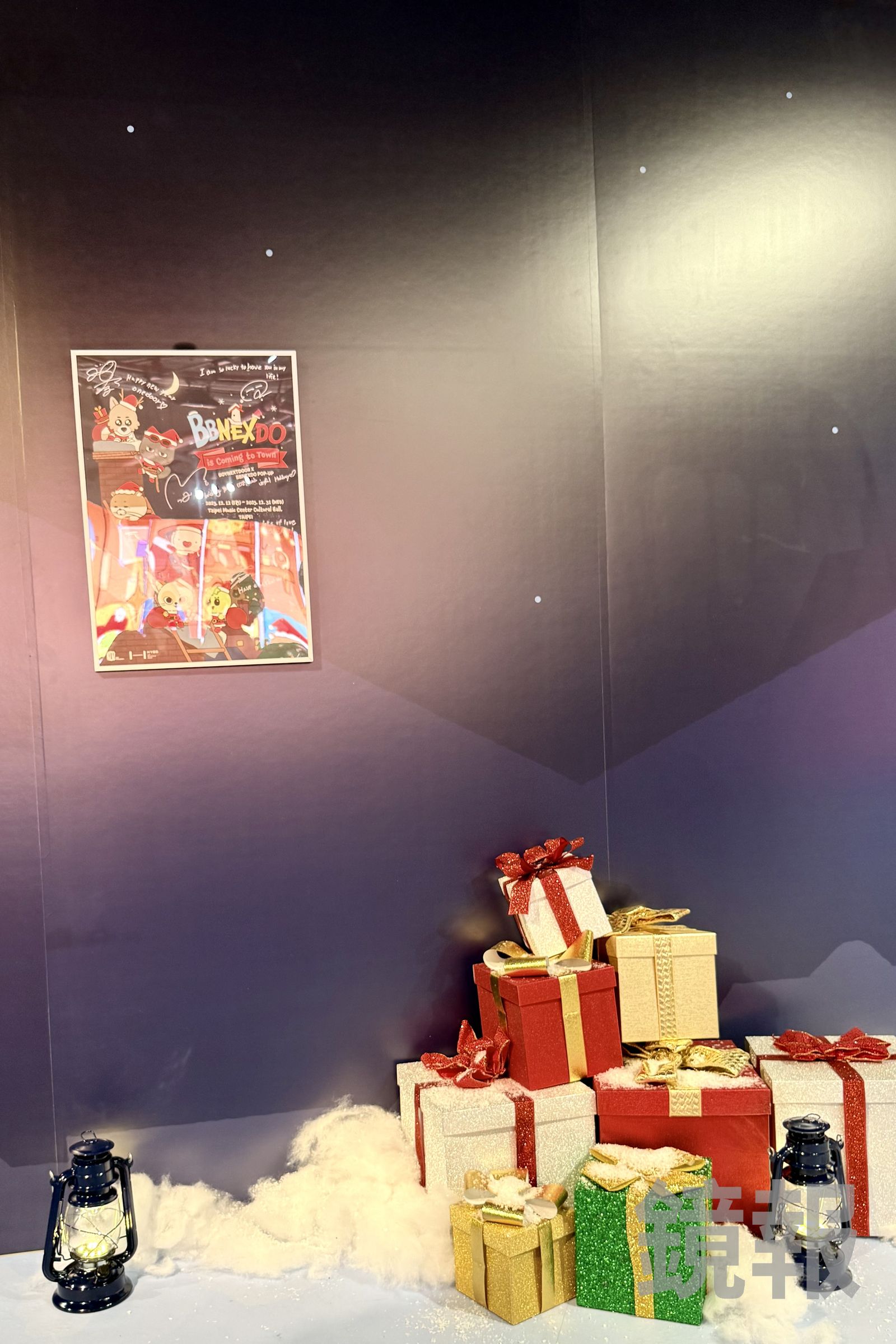 BOYNEXTDOOR親簽海報在快閃店現場看得到。林奕雯攝