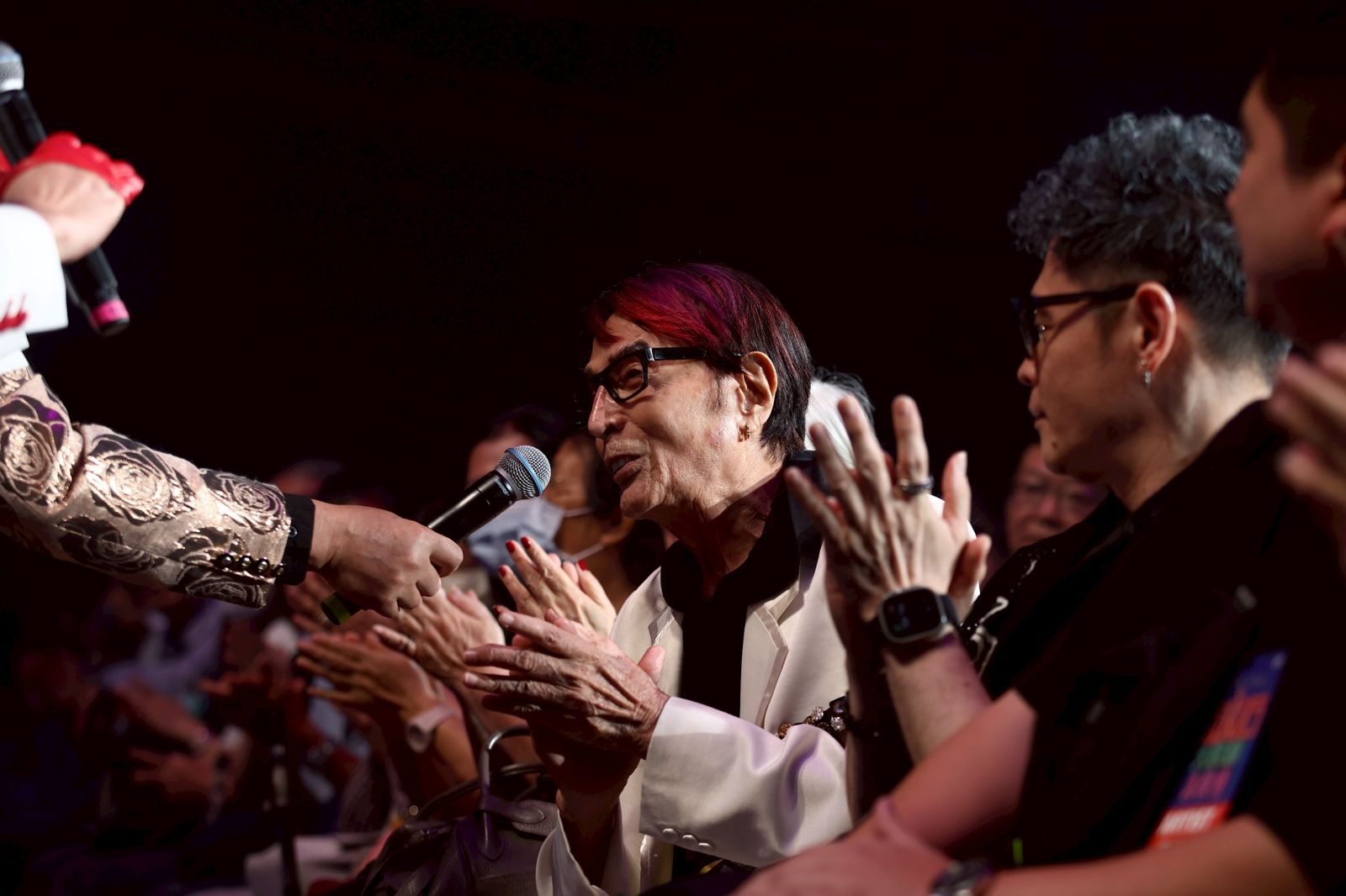 藍寶石重現秀場風華　「鑽石歌王」林沖隱身觀眾席加持