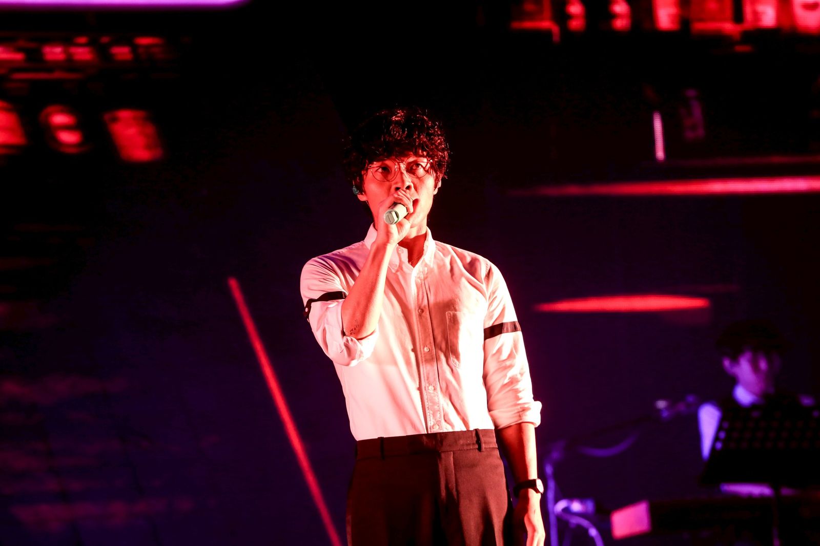 盧廣仲「狂卡痰」兇手抓到了　自責致歉：上台前絕不再做1事