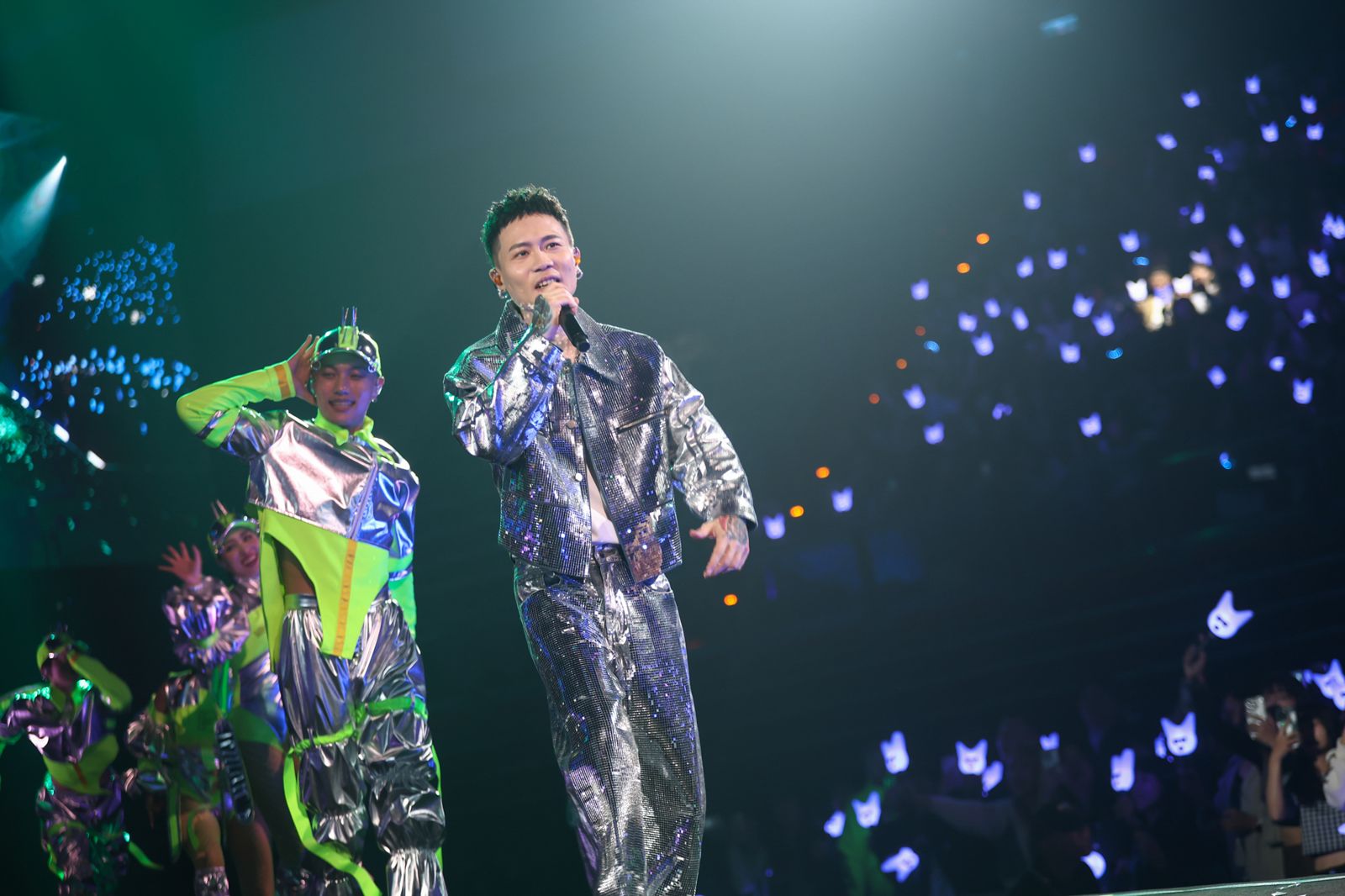 蕭秉治展開7城巡演 喊話粉絲:請勿餵食