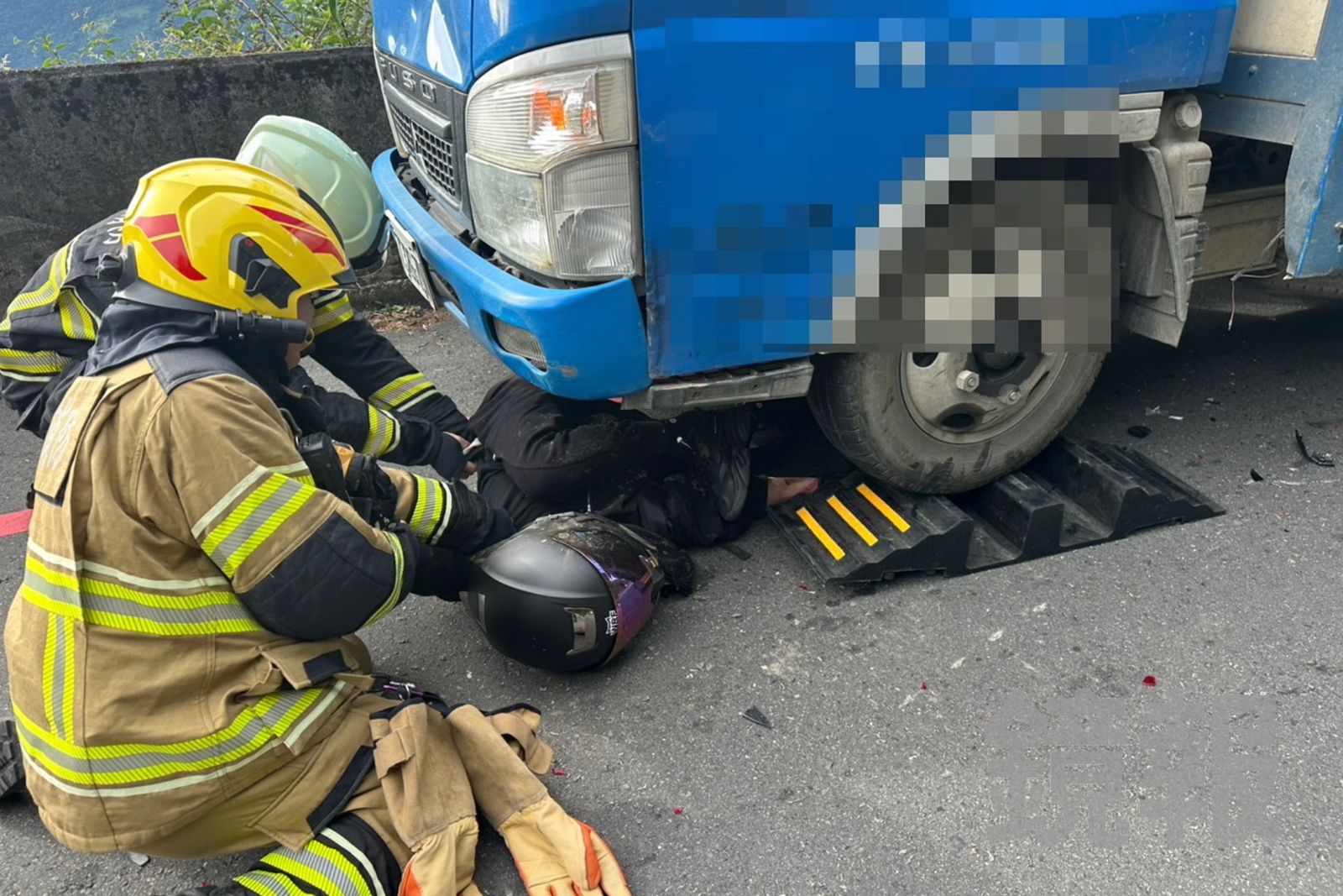清境死亡車禍!山路過彎疑對撞小貨車 重機騎士送醫再轉院…搶救10小時沒撐過