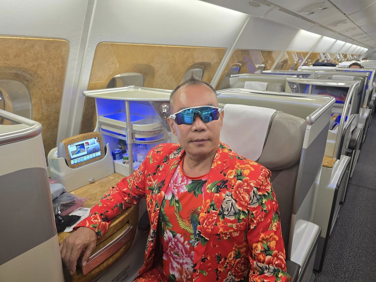 4個老婆初二回哪家?「吊車大王」霸氣解法曝 豪砸140萬38人團費全包了