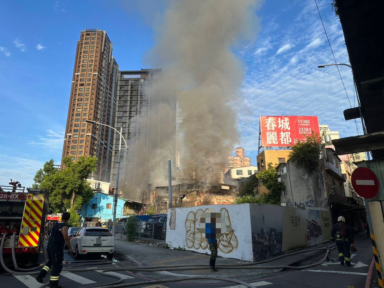 三重民宅清晨傳火警 獨居7旬翁50%燒燙傷送醫急救