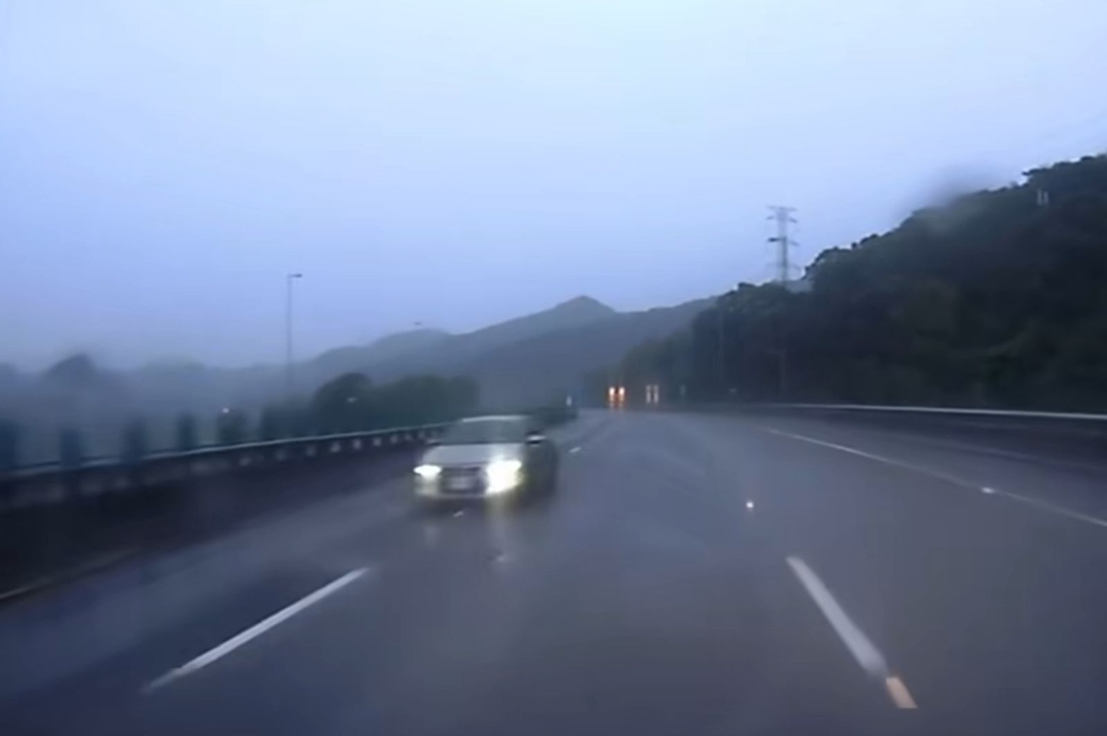 國道3號清晨遇「逆向三寶」！正面迎擊驚險畫面曝光