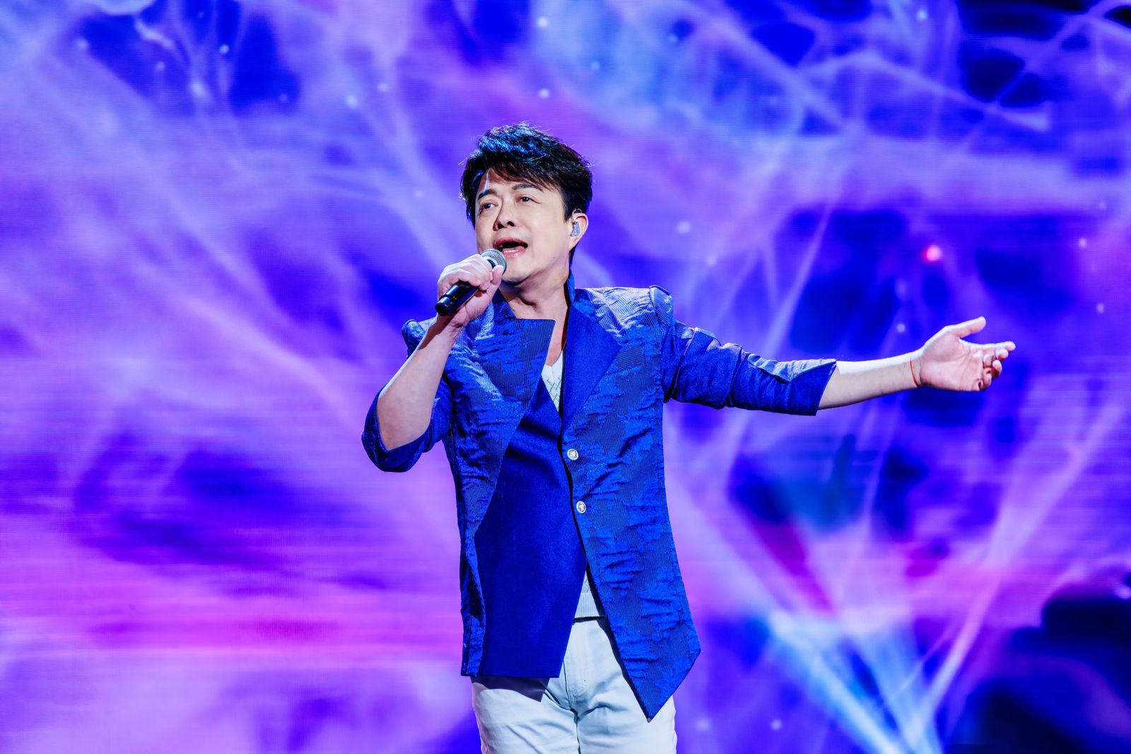 〈我問天〉被封台語國歌！翁立友曝「練歌秘辛」　見偶像心跳加速