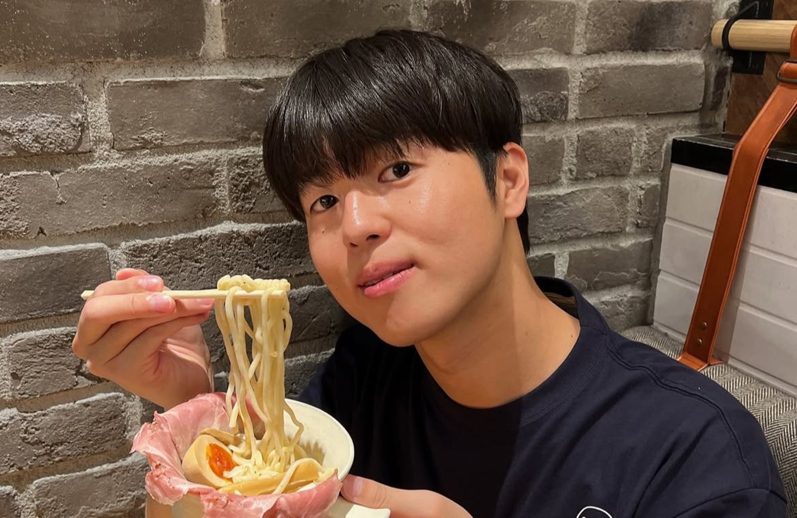 Tommy淪小王神隱半年！首露面喊「重新出發」　最新狀態曝光