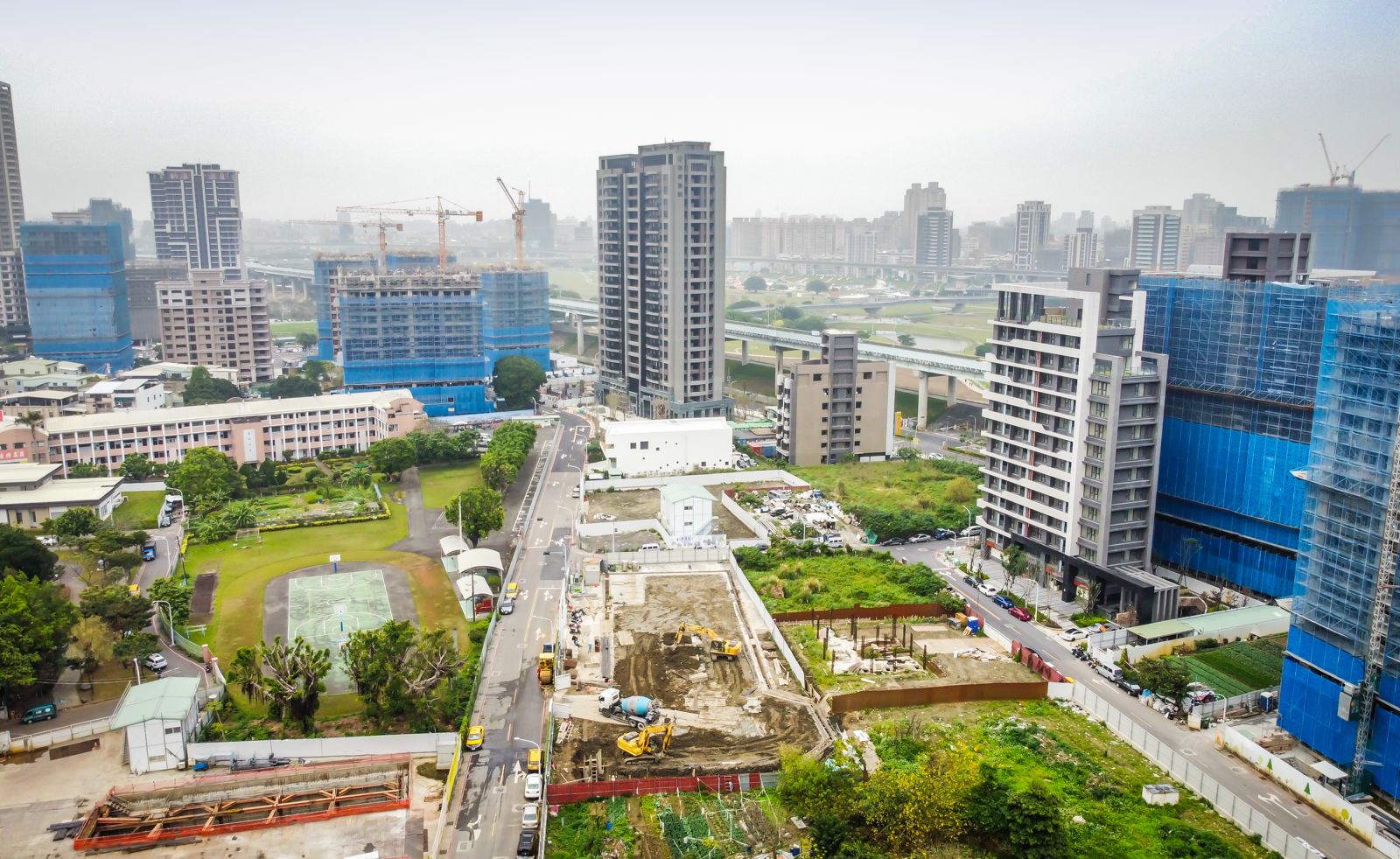 台灣房屋2025房市代表字是「限」　成也貸款敗也貸款