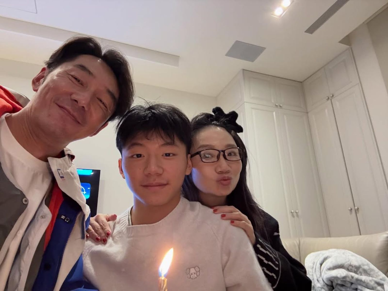 李李仁「護兒」開戰酸民!母親節放閃陶晶瑩 我老婆最漂亮、兒子也很帥