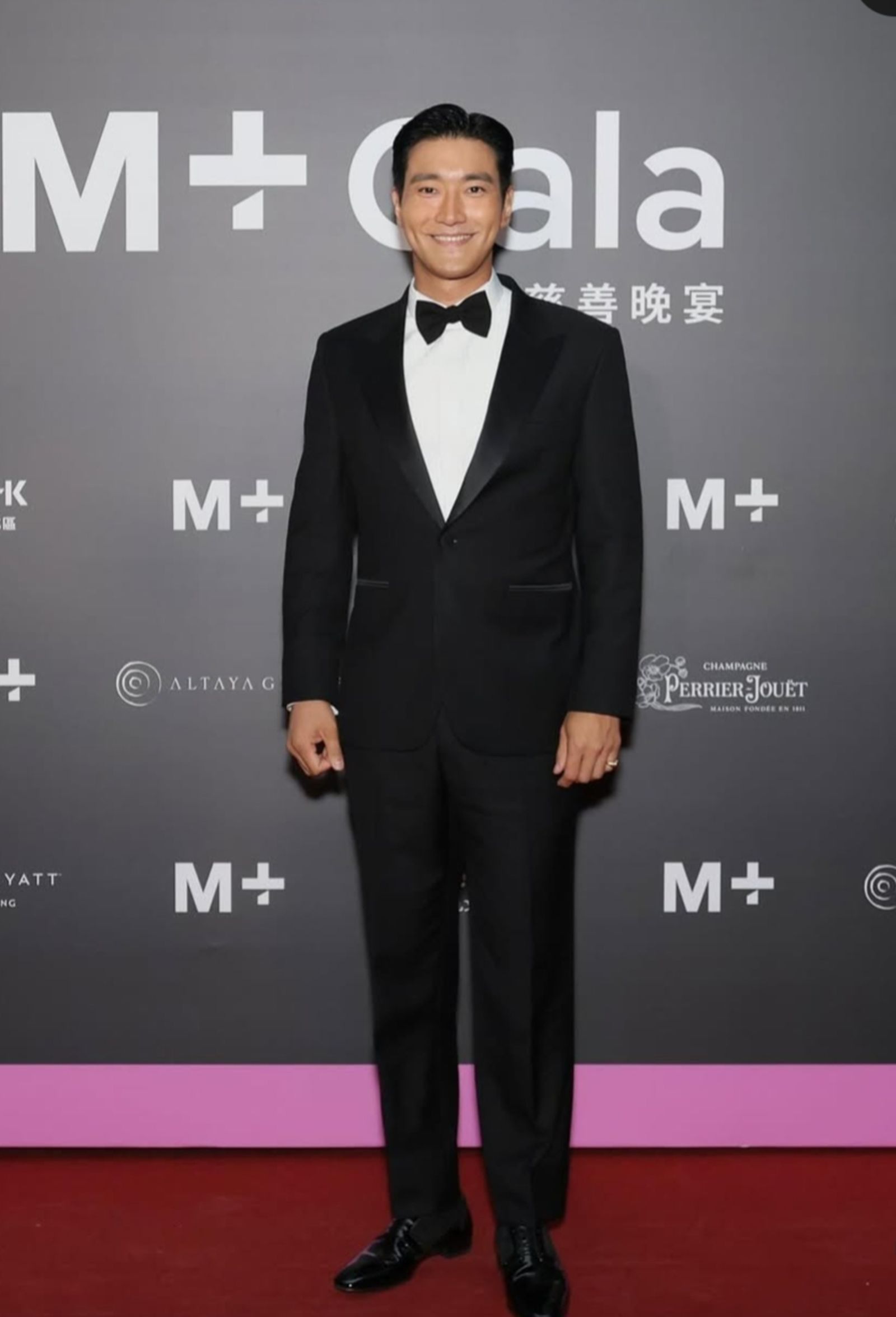 崔始源近日因悼念柯克而爭議不斷。翻攝崔始源IG