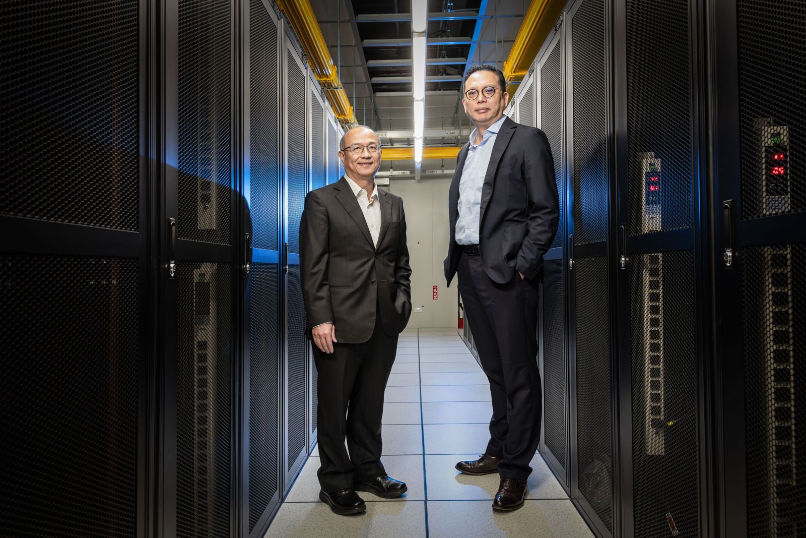 是方營運大爆發！上半年營收獲利雙破紀錄、AI資料中心帶動成長