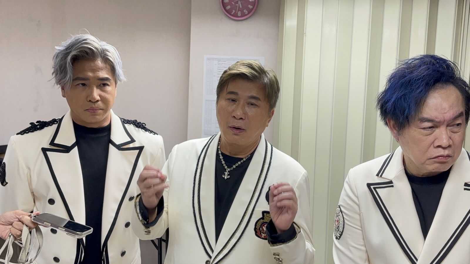 直擊／歐弟再婚1年傳婚變　今現身回應「夫妻分房」表情僵硬