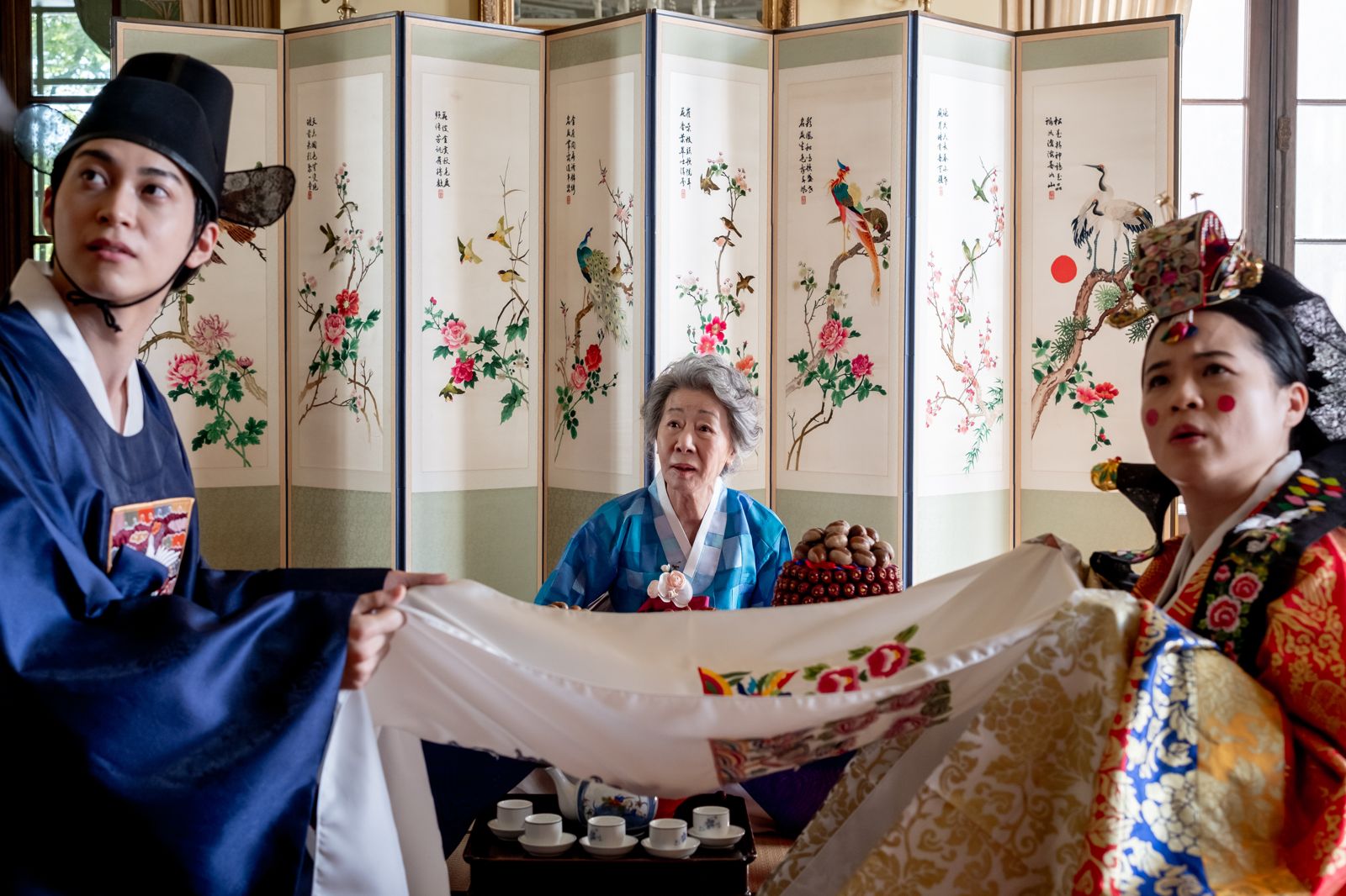 新版《囍宴》請來「車銀優」師弟韓基燦演出。UIP提供