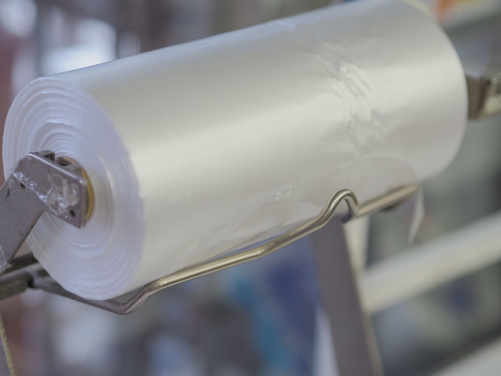 不只塑膠袋！紙盒、紙袋、蛋盒齊漲價…好市多開「限購第一槍」這些商品都上榜