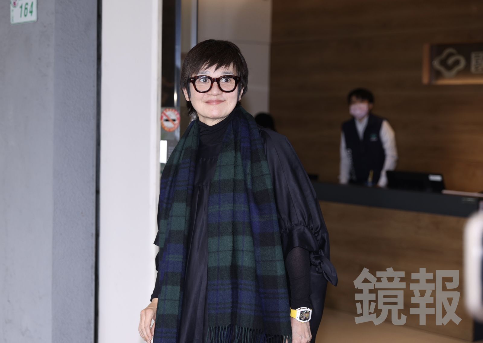 袁惟仁病逝靈堂開放首日！資深女歌手第一位現身曝兩人交情　望袁義接棒父親音樂事業