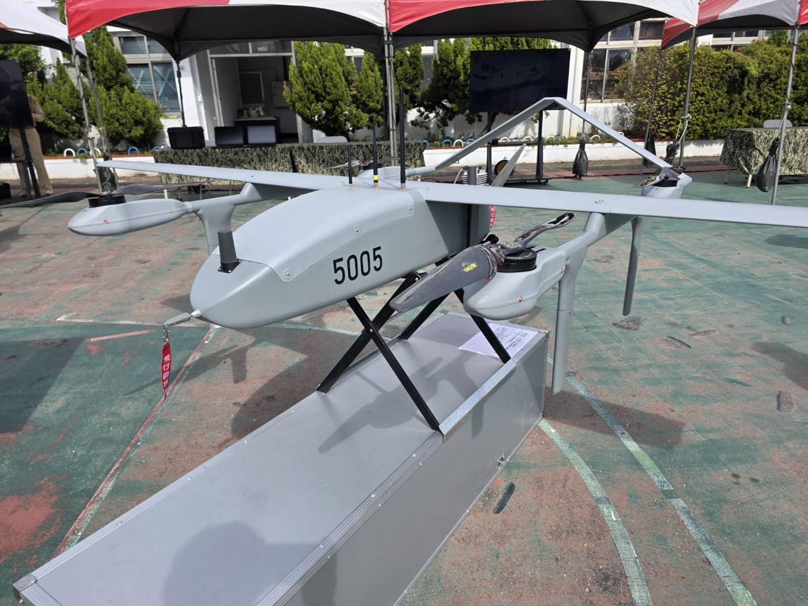 海軍濱海作戰指揮部明年7月成軍 陸用型監偵無人機首曝光