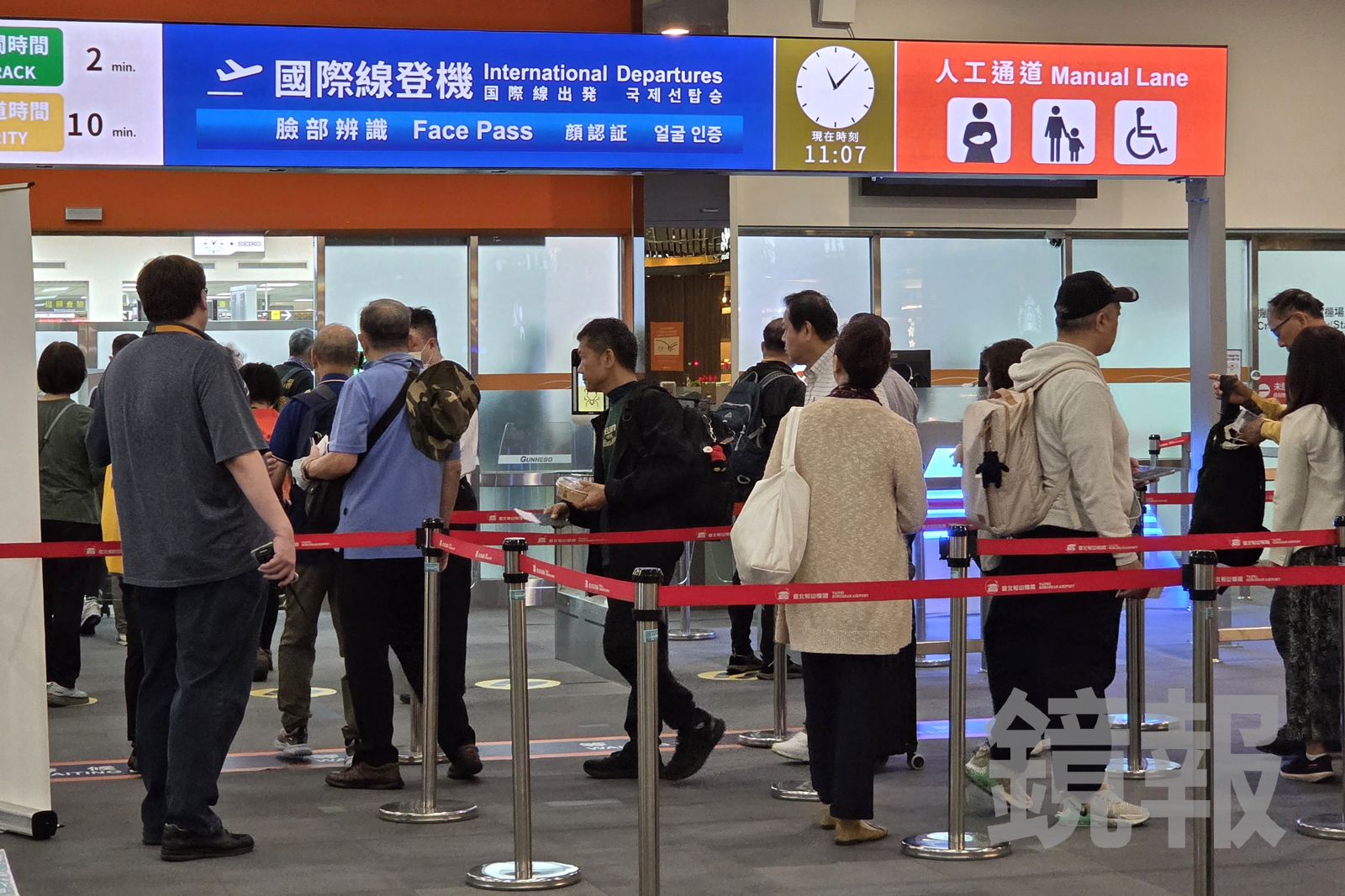 搶辦新護照與資產外移？歷史告訴我們「離開的代價更高」