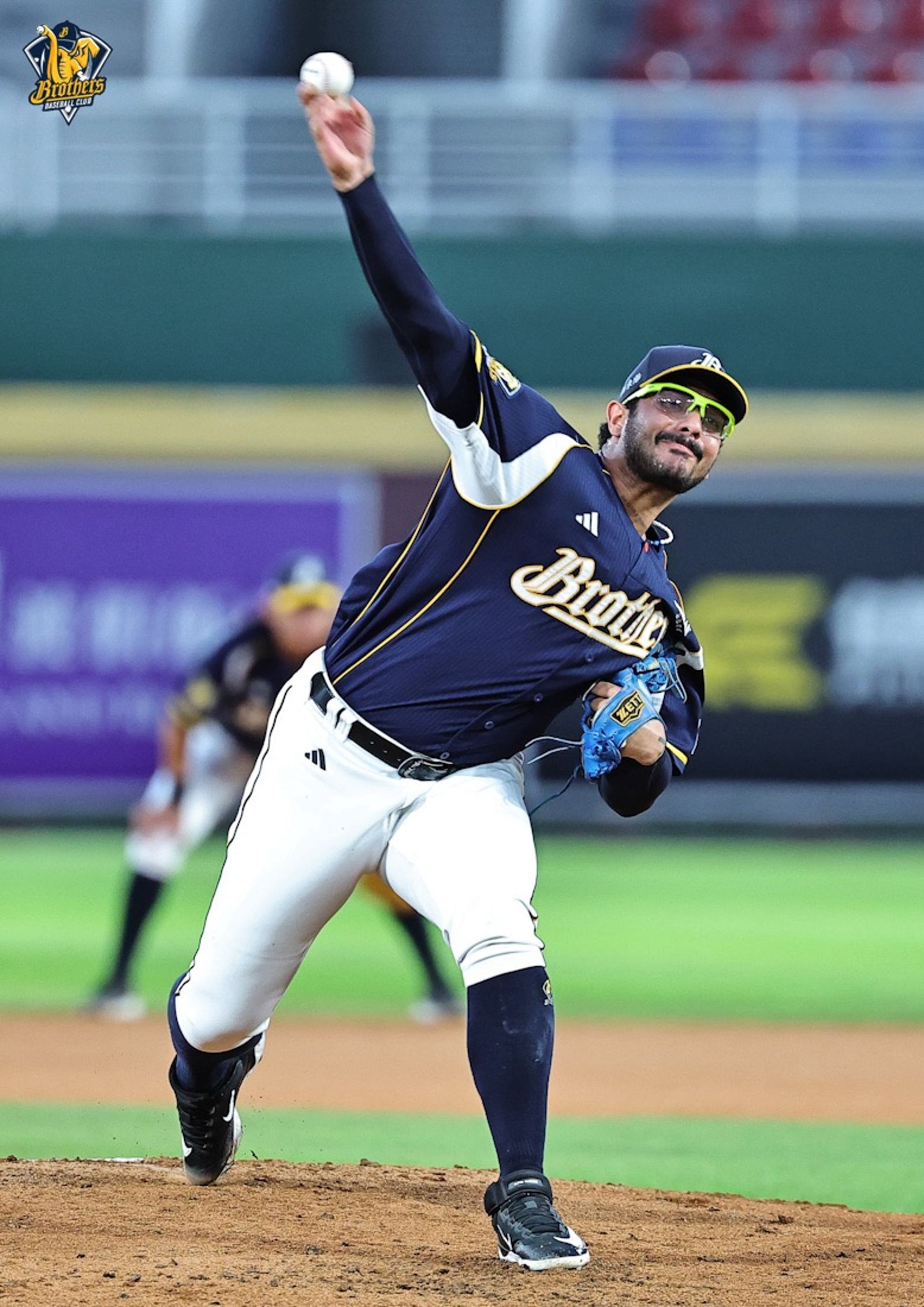 羅戈主投6.1局送出7次三振,助中信擊敗樂天。翻攝自兄弟Fans Club