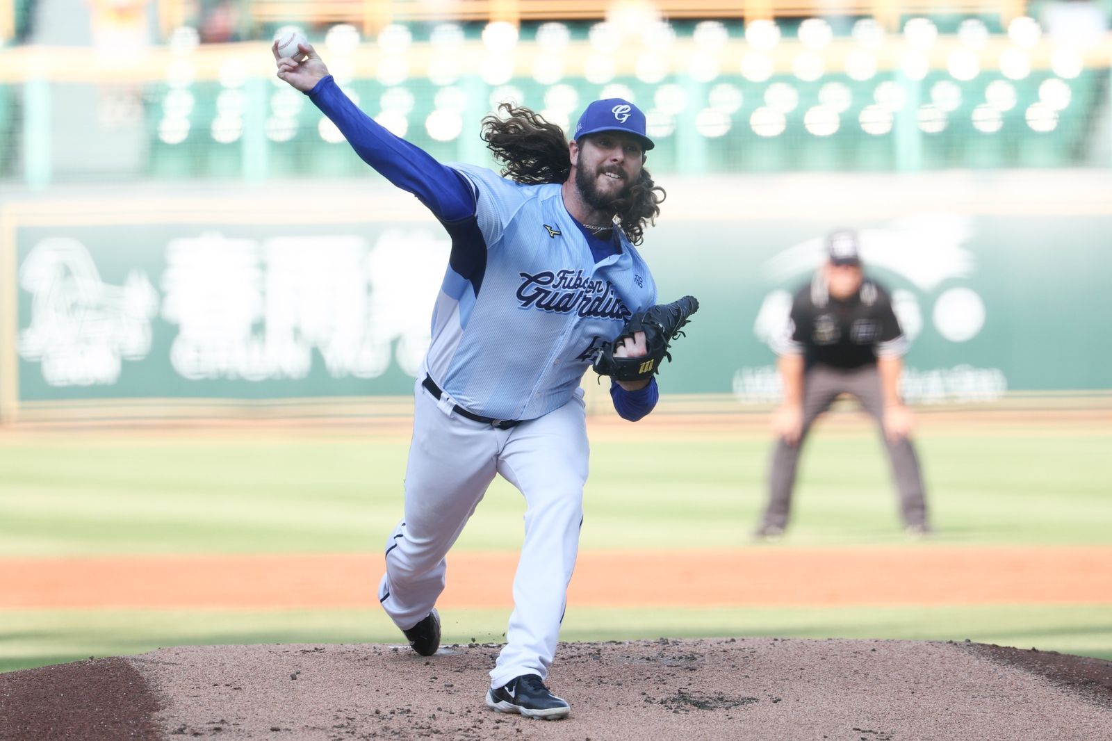 威戈神單場狂失5分!遭富邦悍將降二軍調整 許銘傑點出關鍵問題