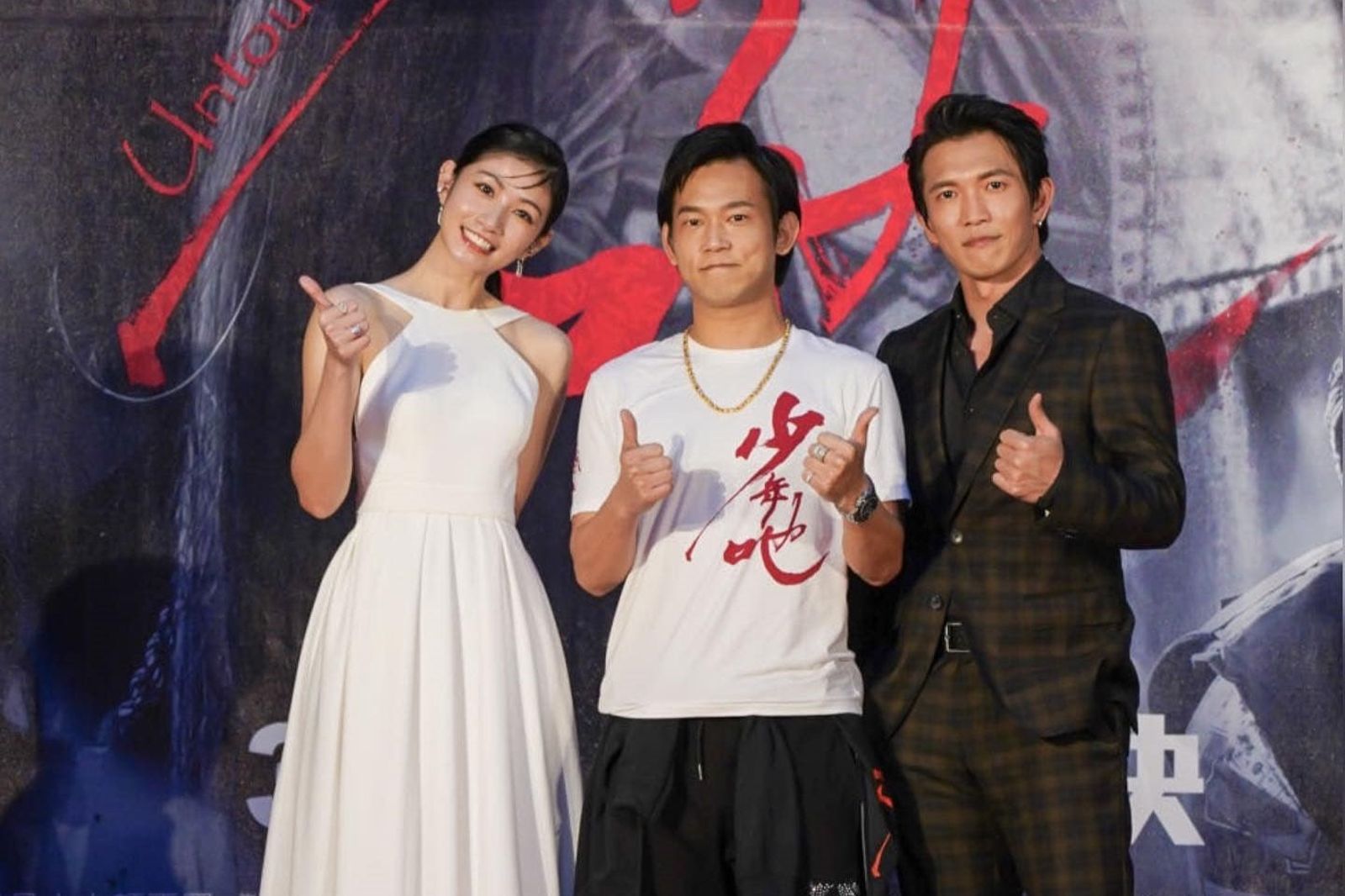 顏正國病逝/感謝媒人顏正國牽線 黃尚禾、李千娜夫婦一早赴靈堂哀悼