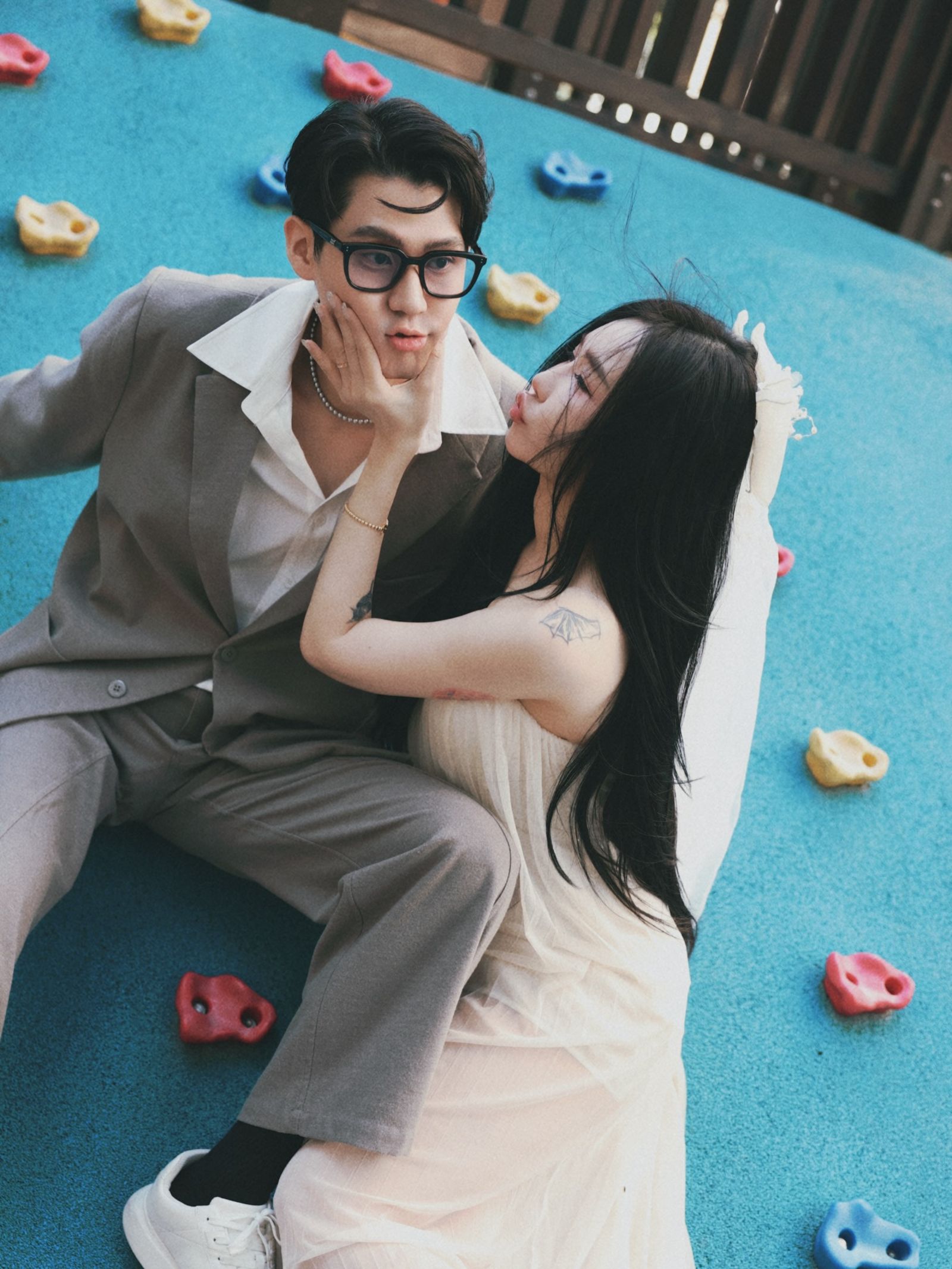 李玉璽與許允樂以婚紗照公布兩人結婚喜訊。翻攝IG@mr.lucy__