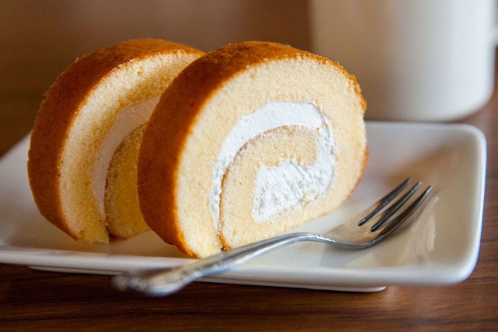 中國一名長輩吃了冰箱內未過期的瑞士捲後不幸過世。示意圖／photoac