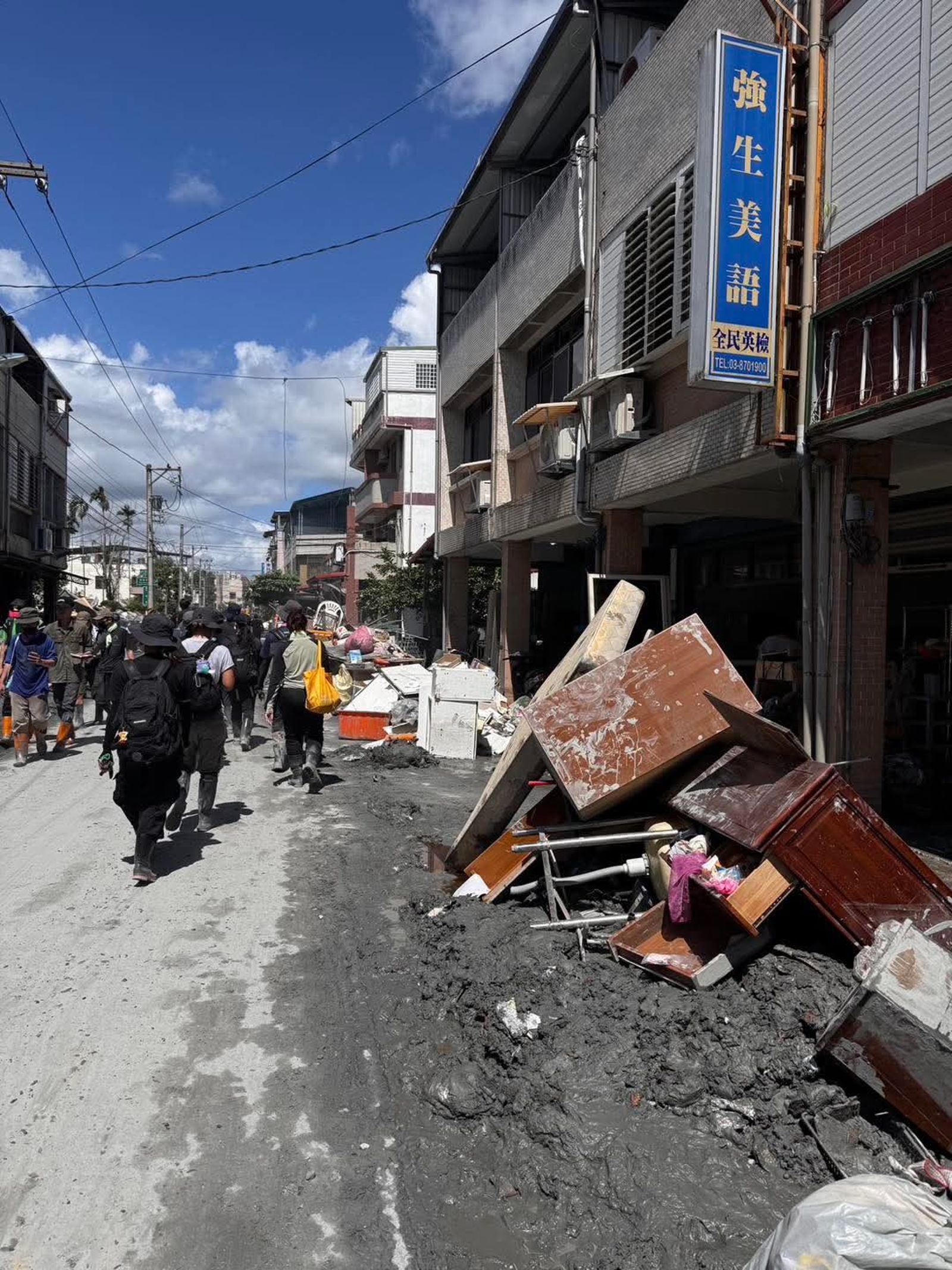 瑪菲司祭出福利感謝公司同仁們加入救災行列。翻攝瑪菲司臉書