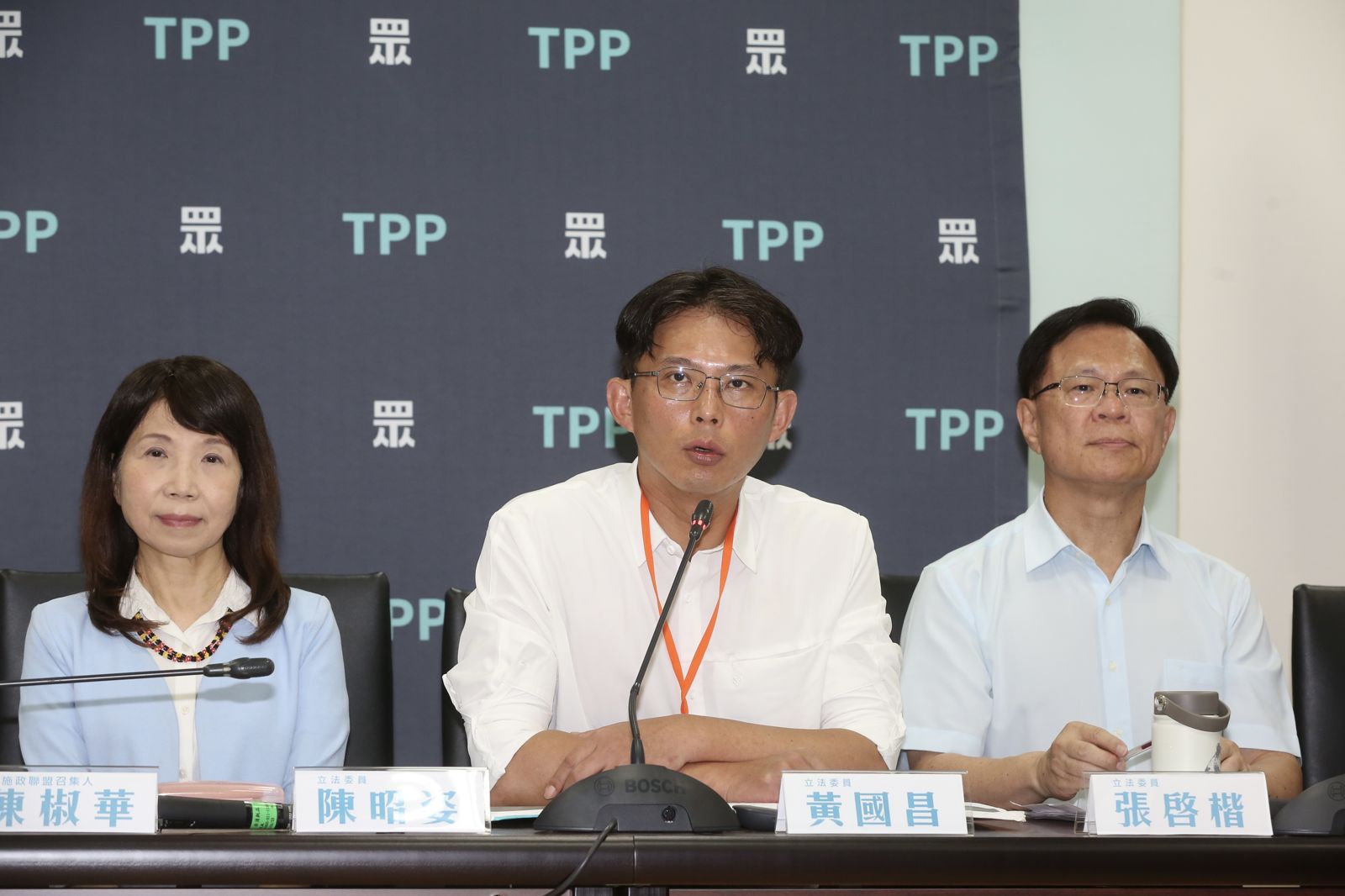 揭興達電廠許可證5月才駁回 黃國昌轟環保局隱匿:是跟台電勾串?