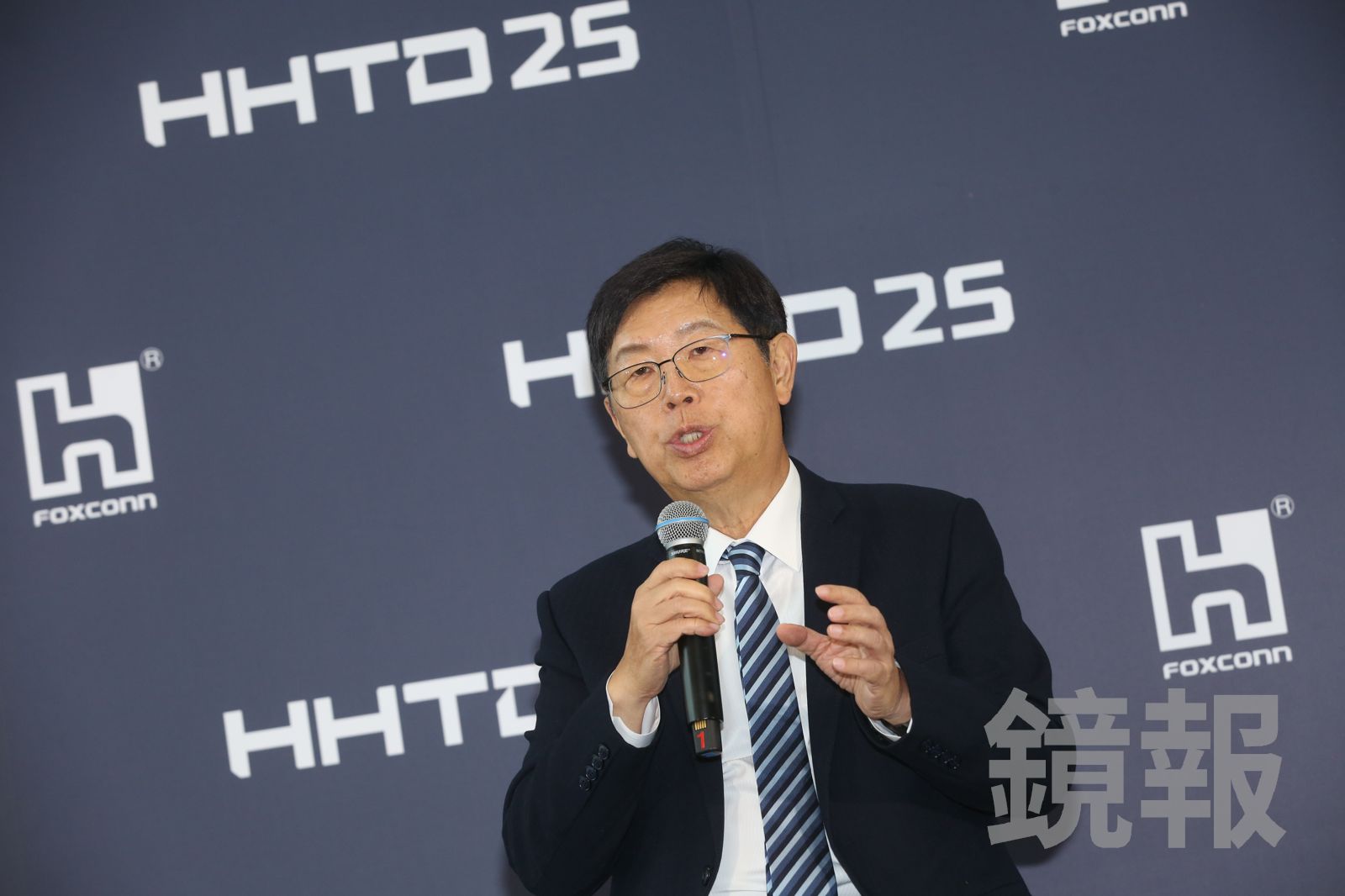 AI伺服器太猛　劉揚偉也「快樂失準」　鴻海2025年營收首度衝破8兆元