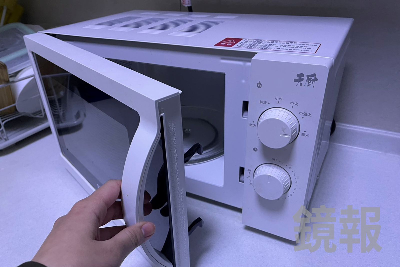 微波便當「食材毀容」全爆！過來人曝經驗：有「它」不再噴濺　　
