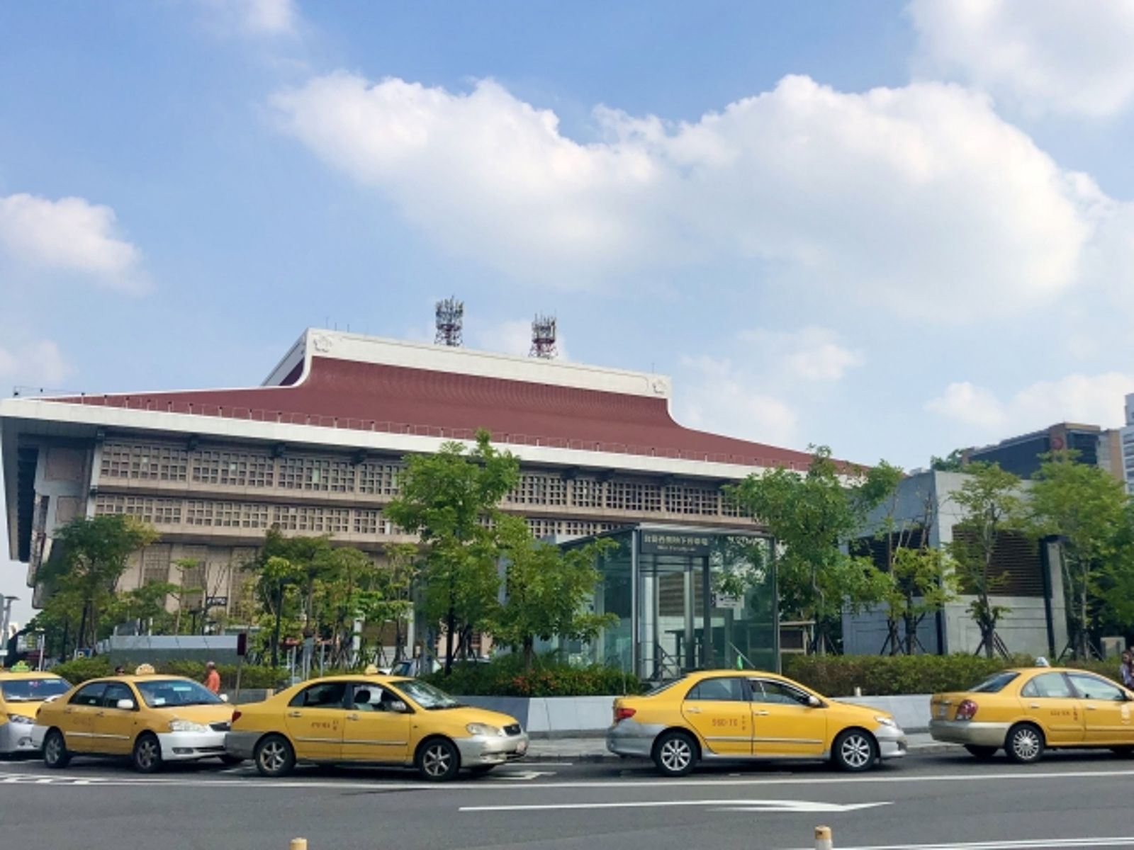 喝醉酒...險被司機繞暗路性侵！女警籲別招「1類計程車」注意乘車8細節
