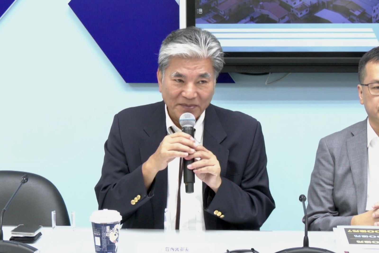 還有2.5億噸泥沙未下來！李鴻源示警：豪雨或地震恐再形成「二次堰塞湖」