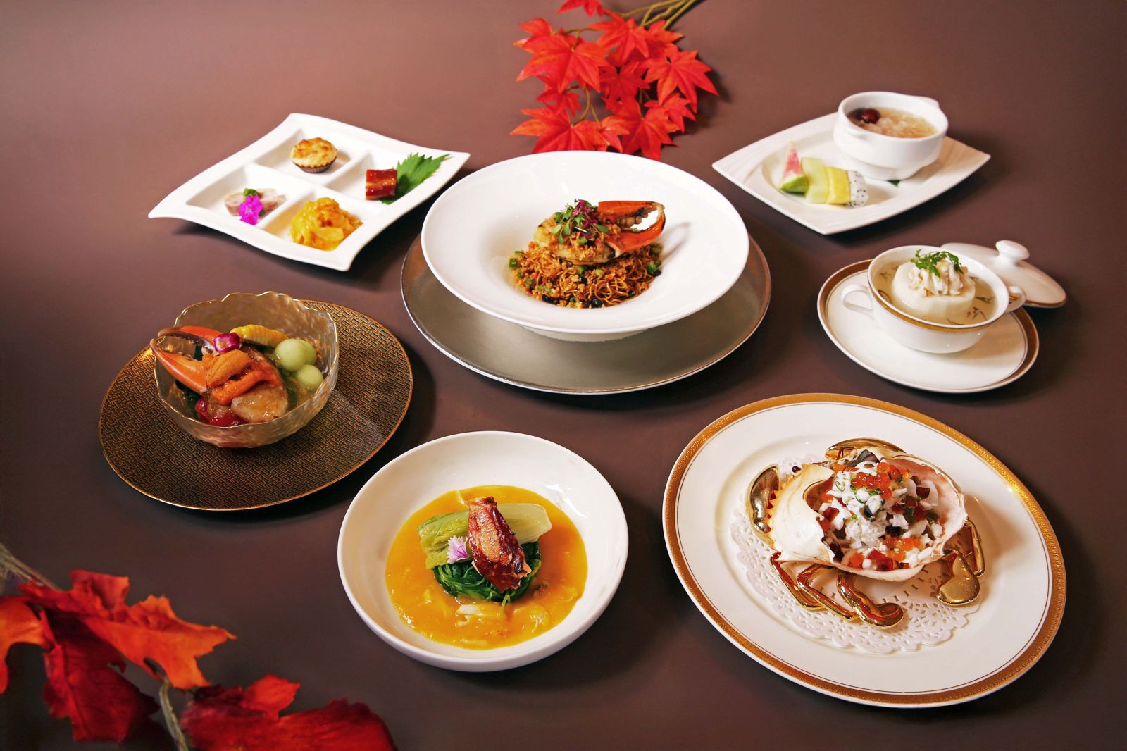 一人爽吃整隻800克沙公！台北萬豪做成7道「不沾手」蟹宴太奢華