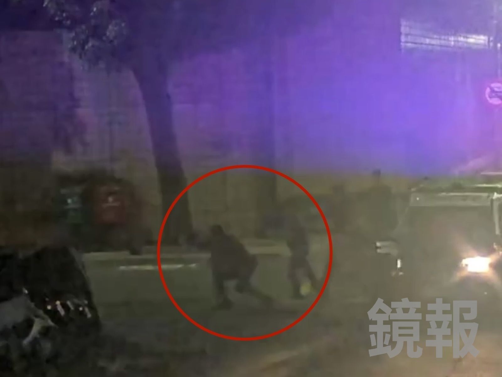 快訊/北市文山區凌晨爆「刀棍大亂鬥」!1男胸口遭刺傷…警逮砍人嫌稱不認識對方
