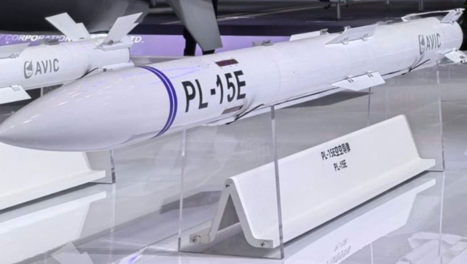 陸製霹靂-15空對空飛彈資料照。圖片擷取自央視