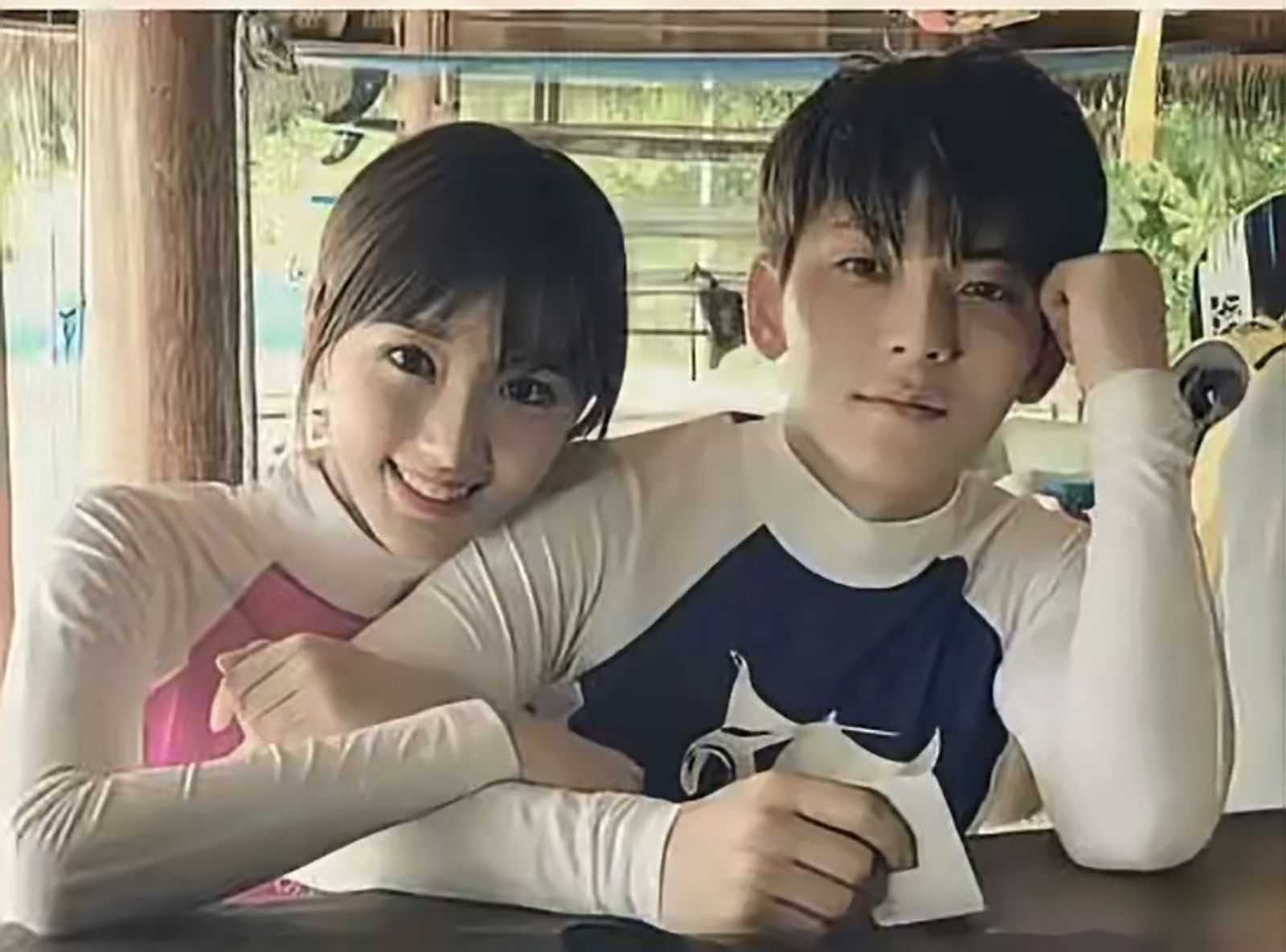 陳翔(右)與毛曉彤有過一段情。翻攝微博