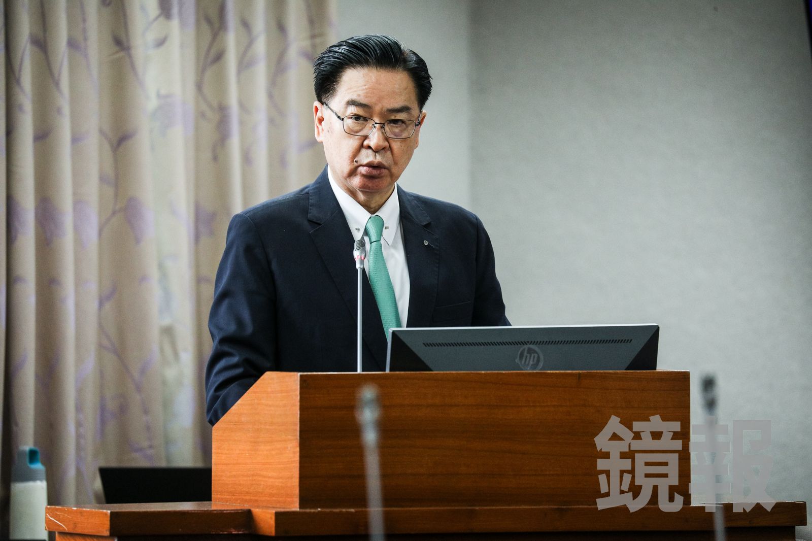 吳釗燮接受日經亞洲專訪 指中國威脅第一島鏈、受害者不止台灣