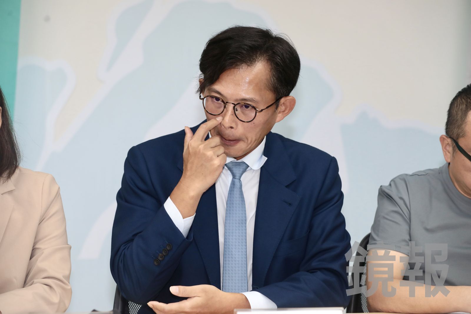 指藍白集體降智護航黃國昌「東廠」　沈榮欽嘆：台灣民主未來堪憂