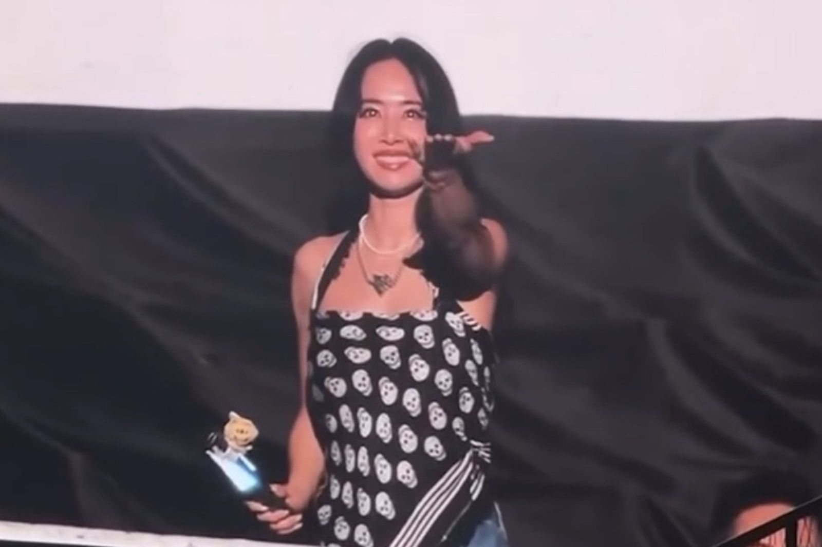 蔡依林今晚化身歌迷，去看LE SSERAFIM的演唱會。讀者提供