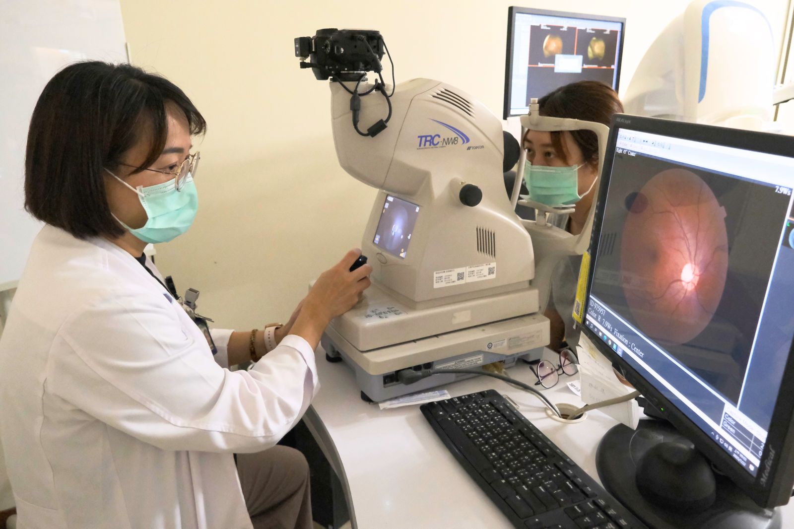 每天點數種眼藥水還沒用？52歲婦人靠青光眼微創手術大幅改善眼壓