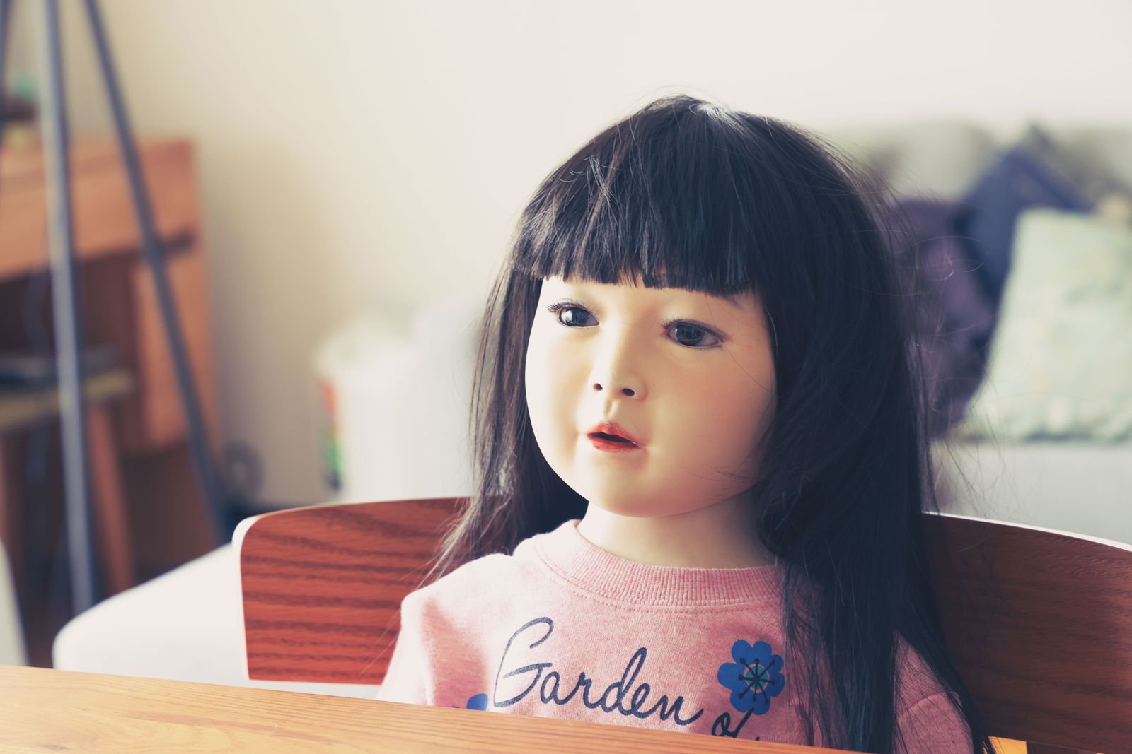 《鬼娃娃》幾乎5分鐘一嚇，讓觀眾看完電影直呼：「有陰影！」華映提供