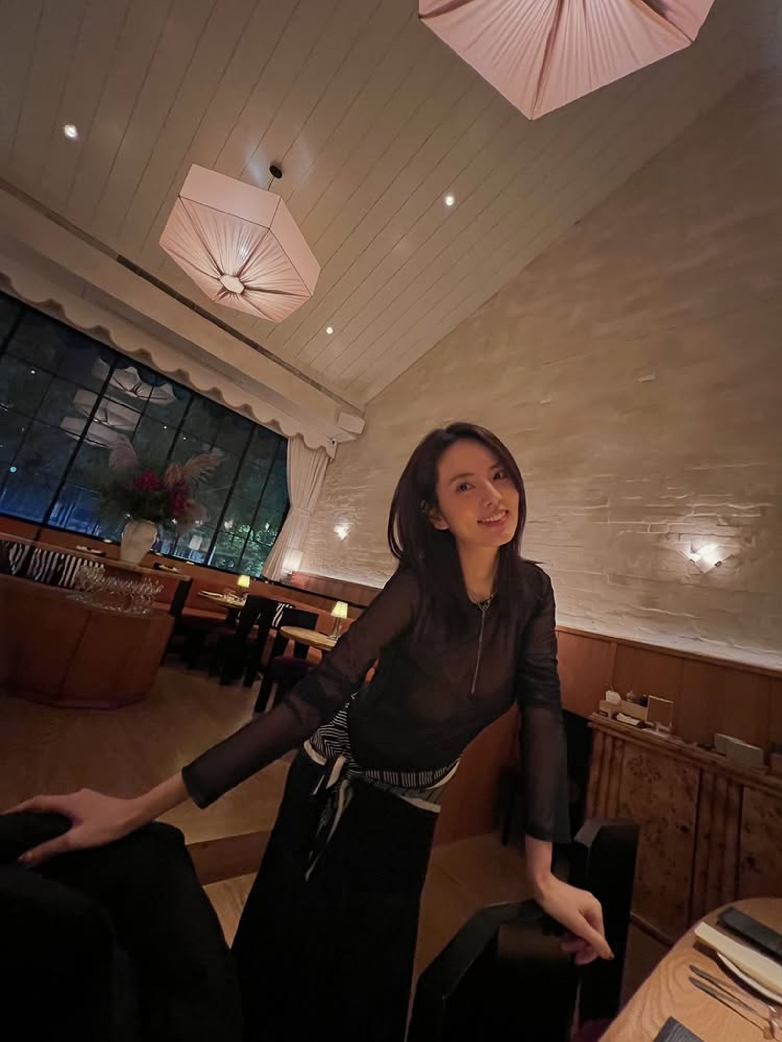 隆乳是阿諾送自己的禮物。翻攝Instagram @qqshanny