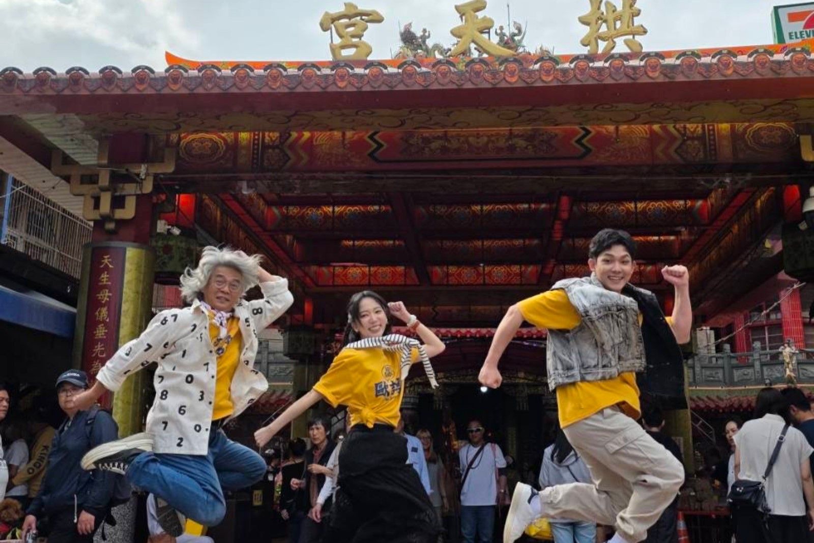 鮮肉男星「粉紅超跑」初體驗!收香燈腳6顆包子「66大順」 曝李銘順記憶力超驚人過目不忘