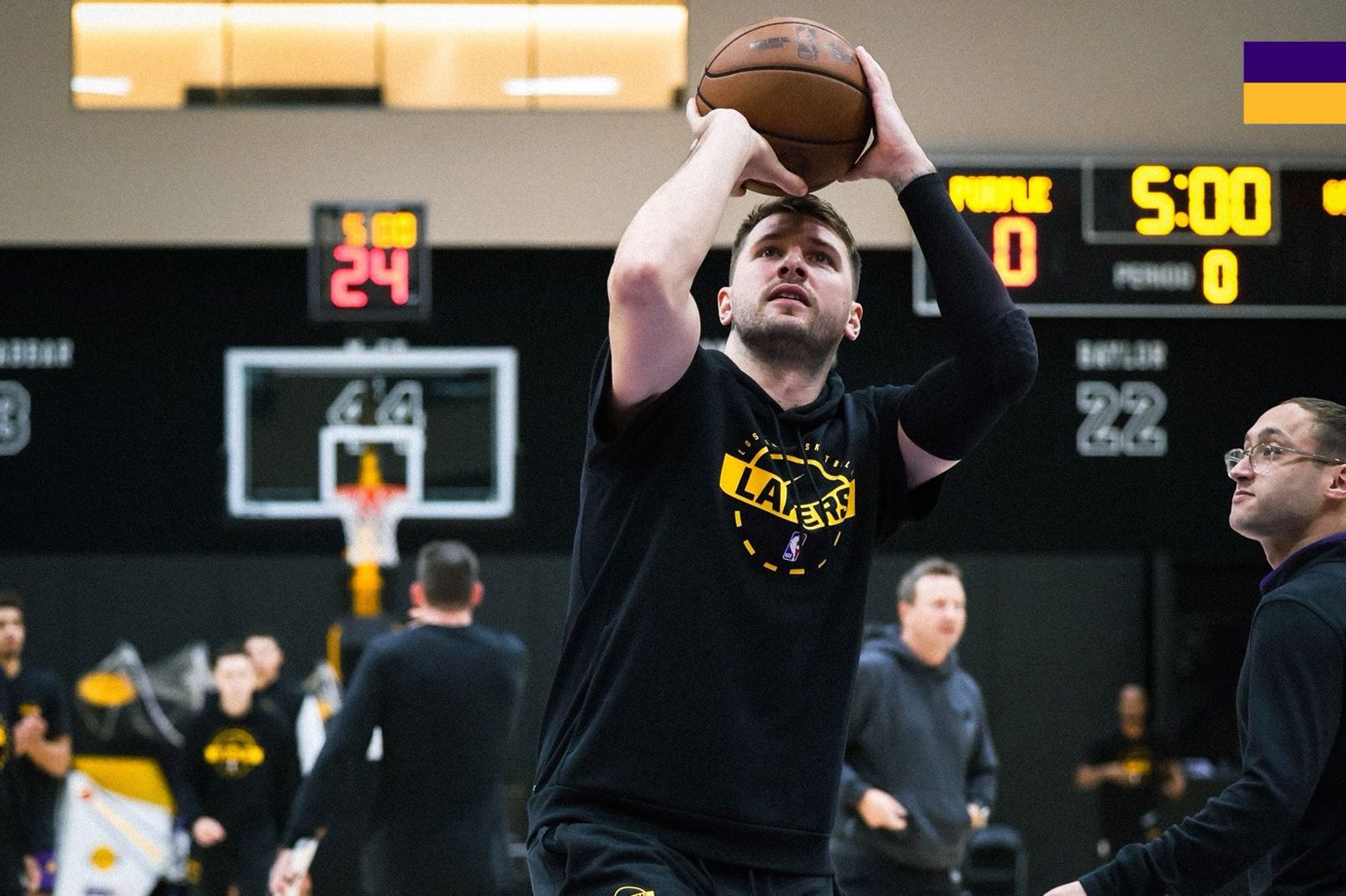 Doncic化身耶誕老人　豪送湖人全隊逾百輛電動自行車