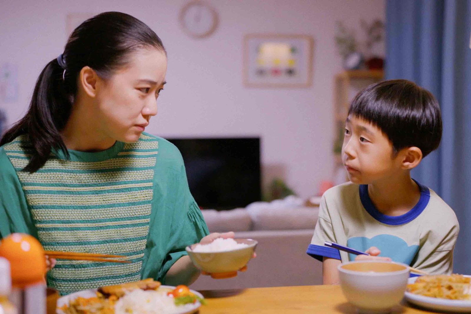 蒼井優（左）此次在片中飾演主角唯士的母親。天馬行空提供