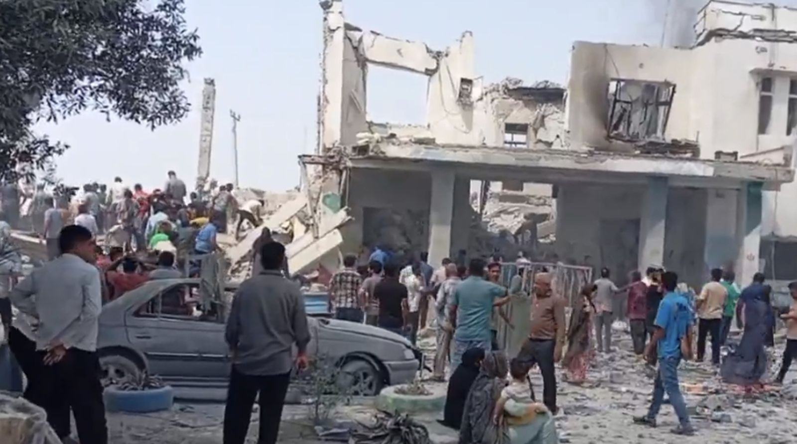 美以聯合空襲伊朗!川普稱「最高領袖哈米尼」已死 中國:要求立即停止