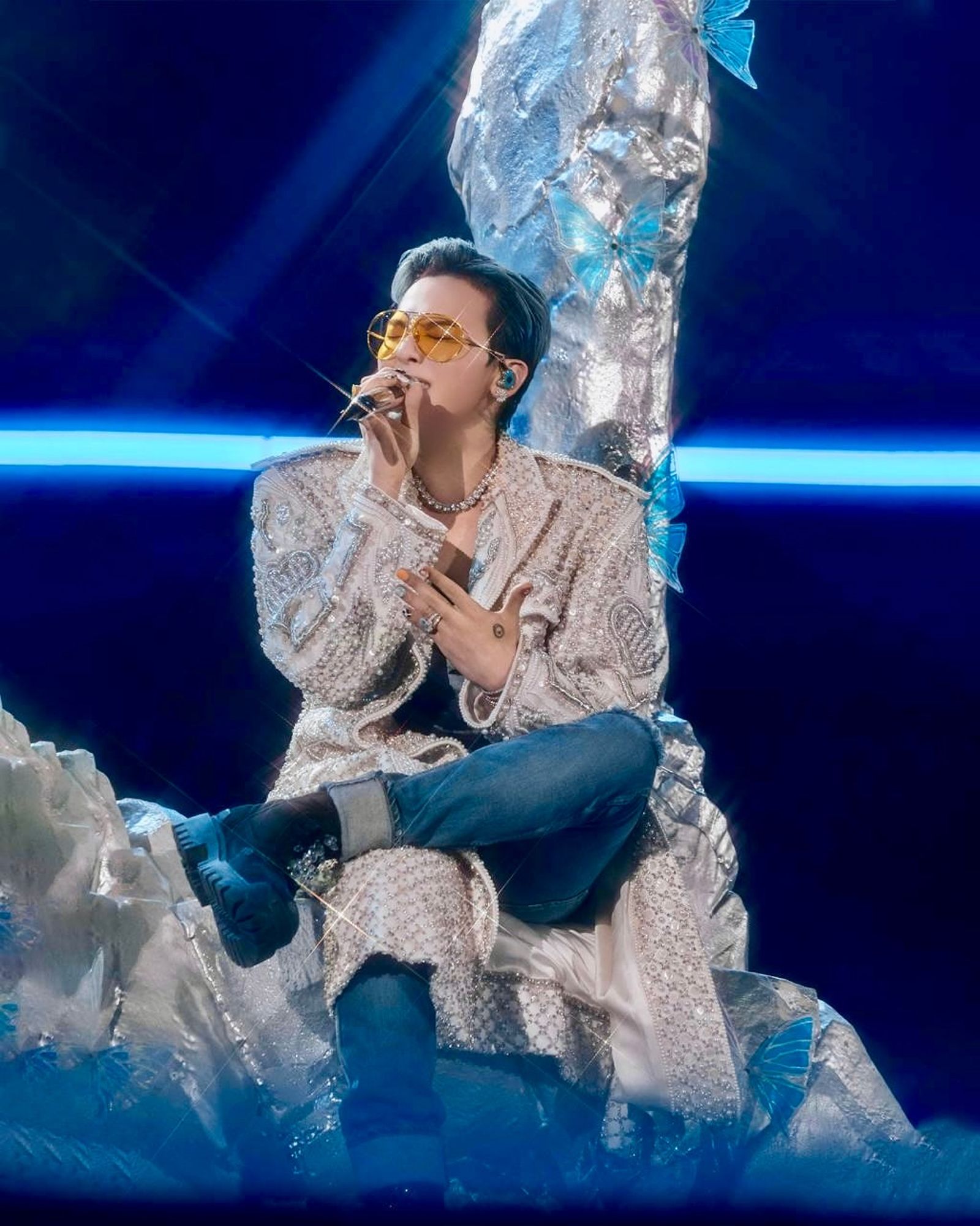 GD日前在大阪舉行安可場演出，明後兩天移師大巨蛋表演。翻攝IG@xxxibgdrgn