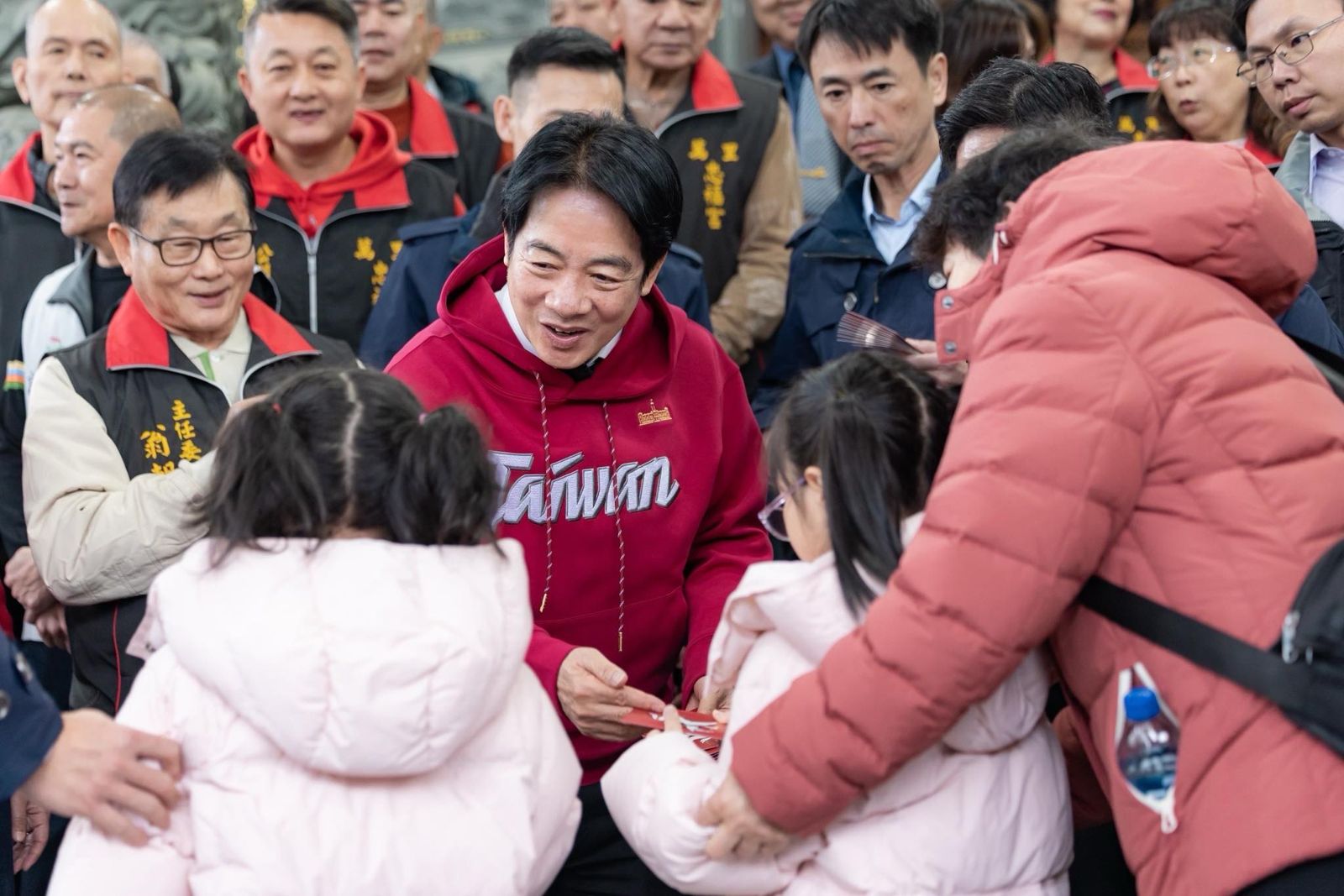 「阿德我很熟」他騙阿嬤活到100歲：賴清德會跟妳合照　結果太驚人