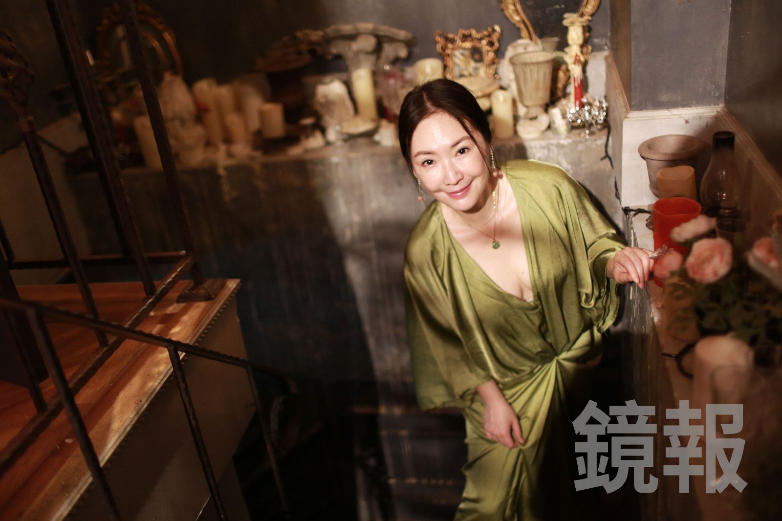 獨家/性感吹髮片大膽激凸!49歲王俐人認了收男粉生殖器照 驚人反應曝光笑讚:粗細剛好