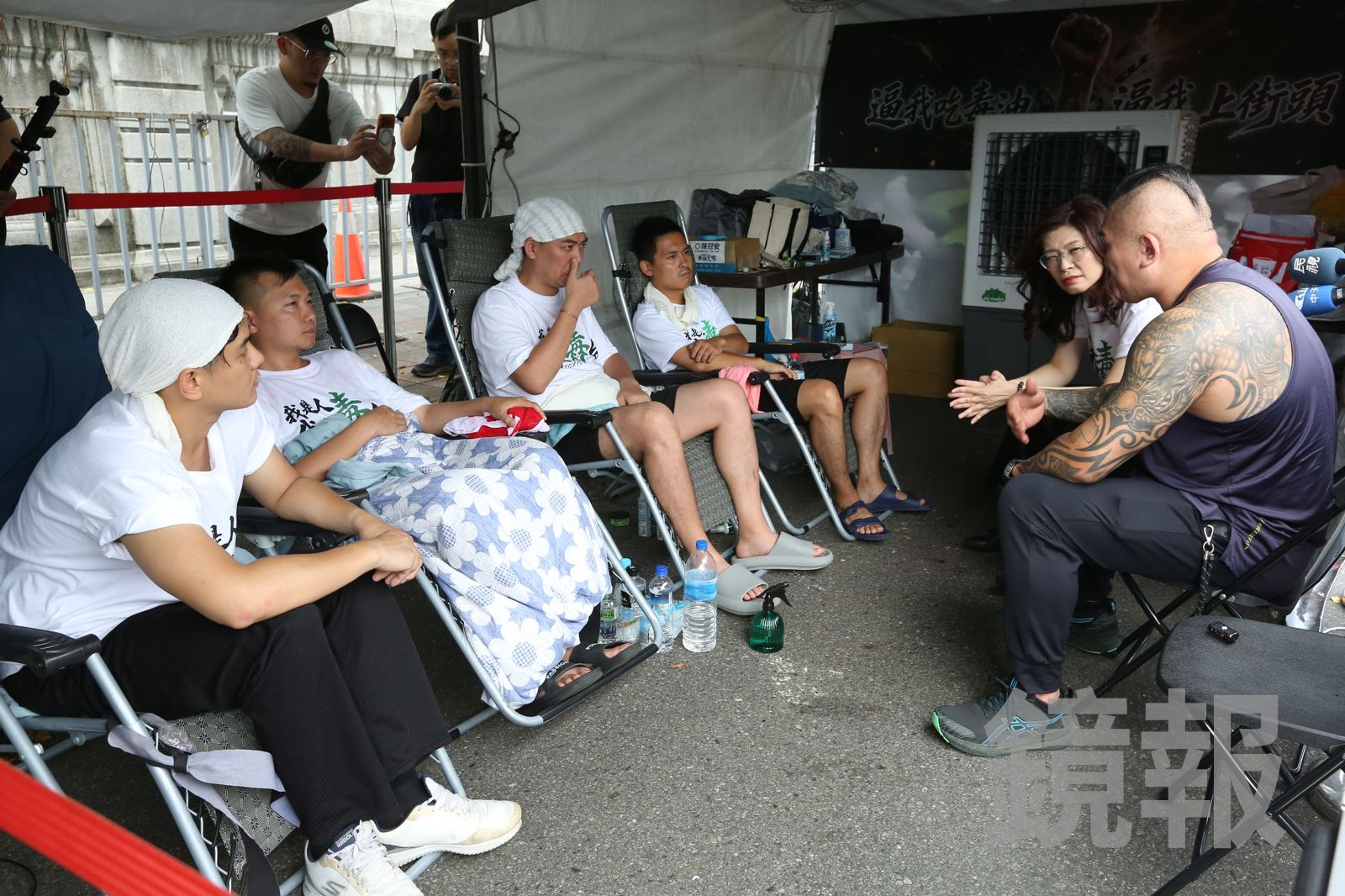 鄭任汶專欄:一場畫虎不成反類犬的絕食秀