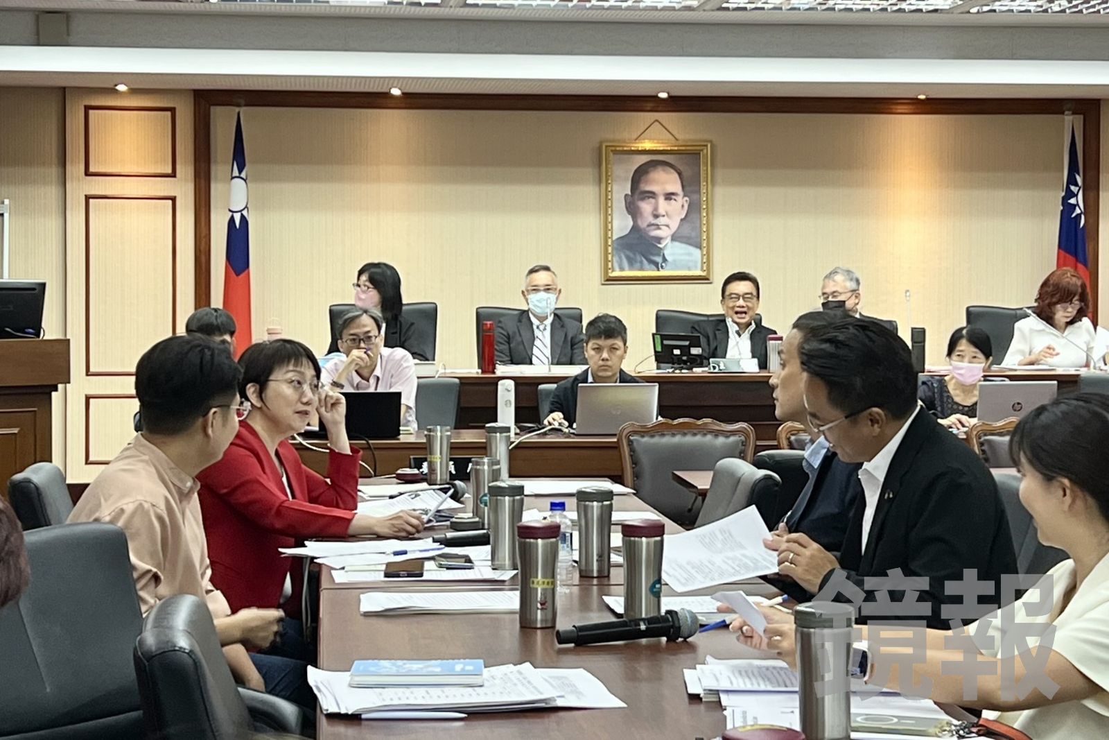 《媒體議價法》朝野無共識全案保留送黨團協商 白力拚本會期闖關